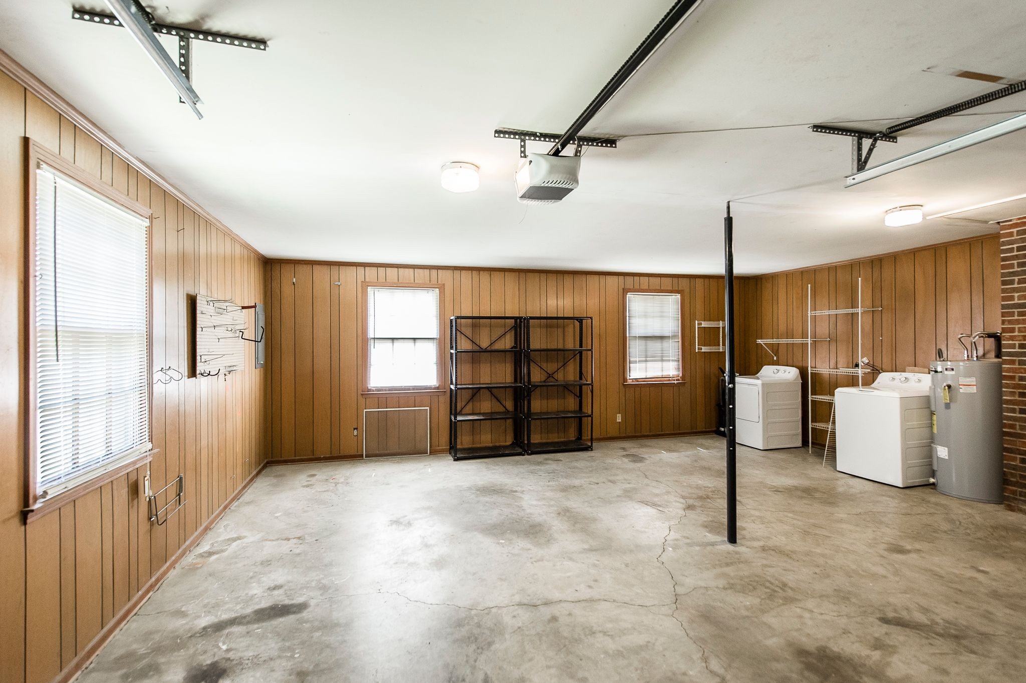 6217 Eatons Creek Rd