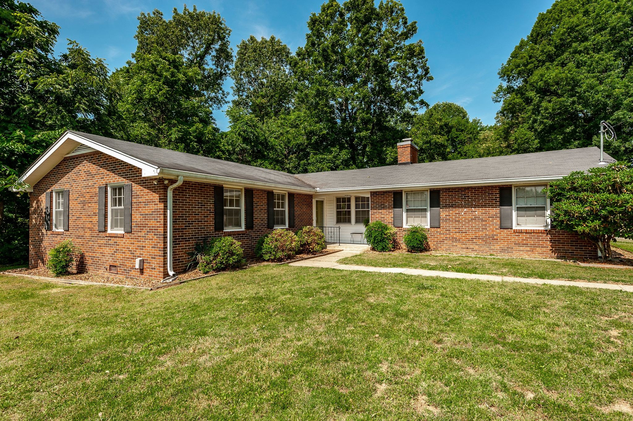 6217 Eatons Creek Rd