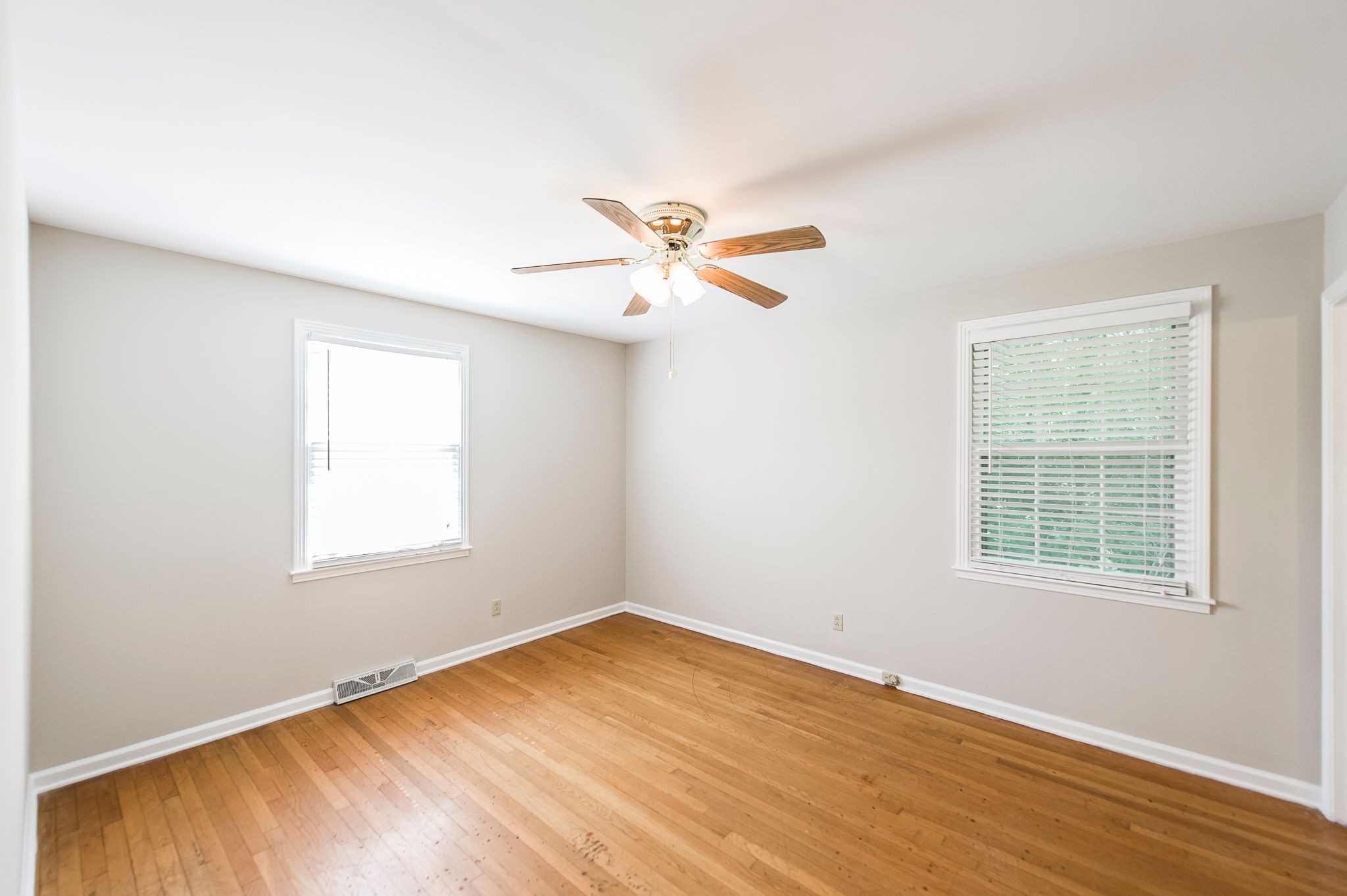 6217 Eatons Creek Rd