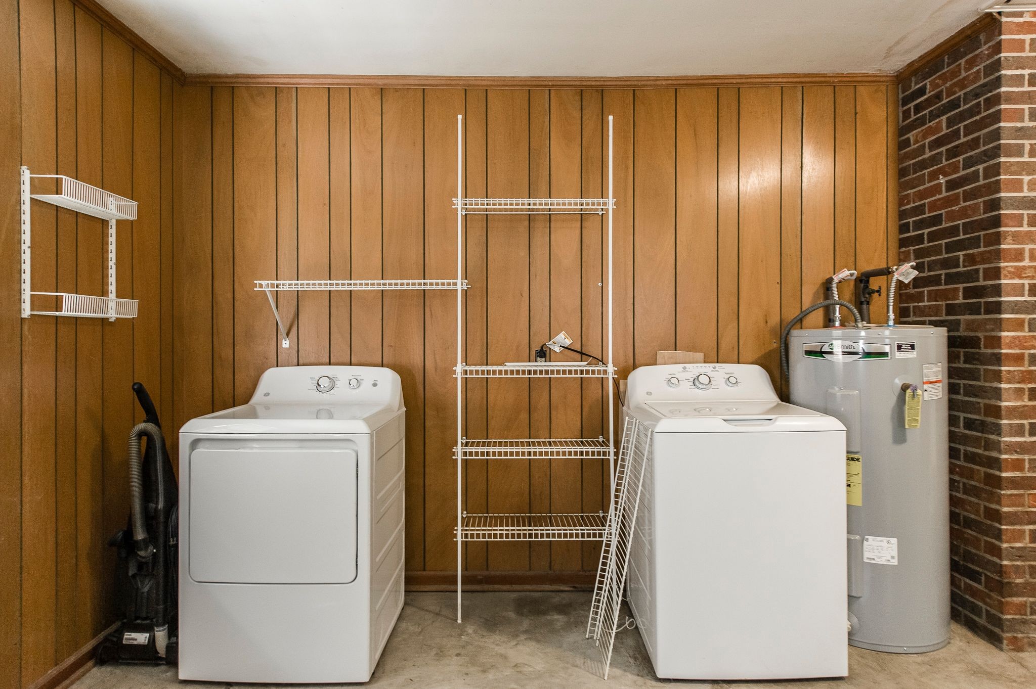 6217 Eatons Creek Rd