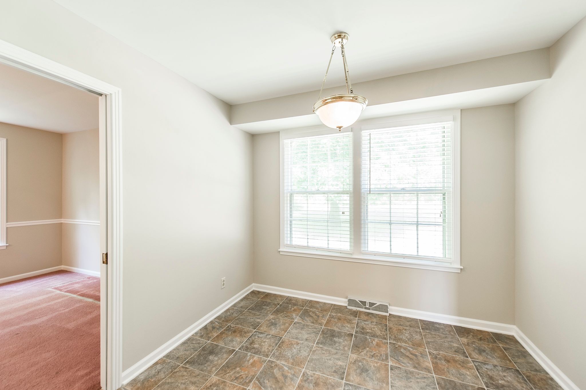 6217 Eatons Creek Rd