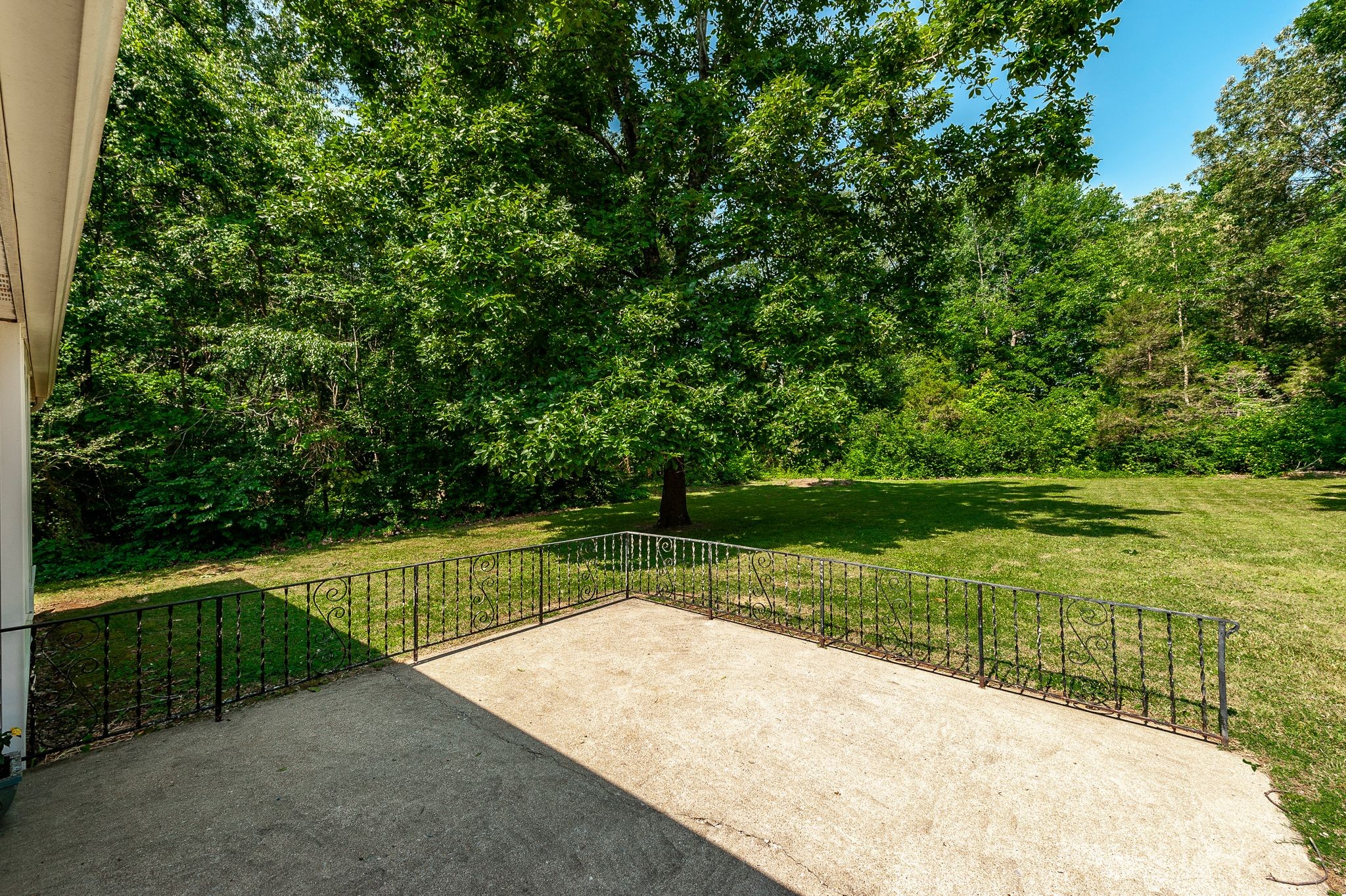 6217 Eatons Creek Rd