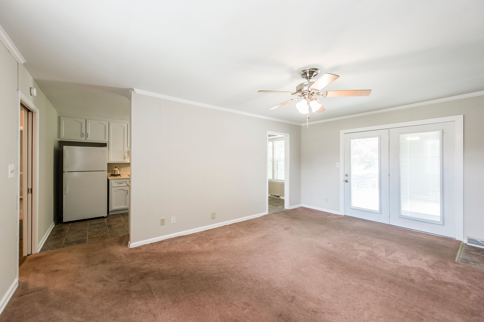 6217 Eatons Creek Rd