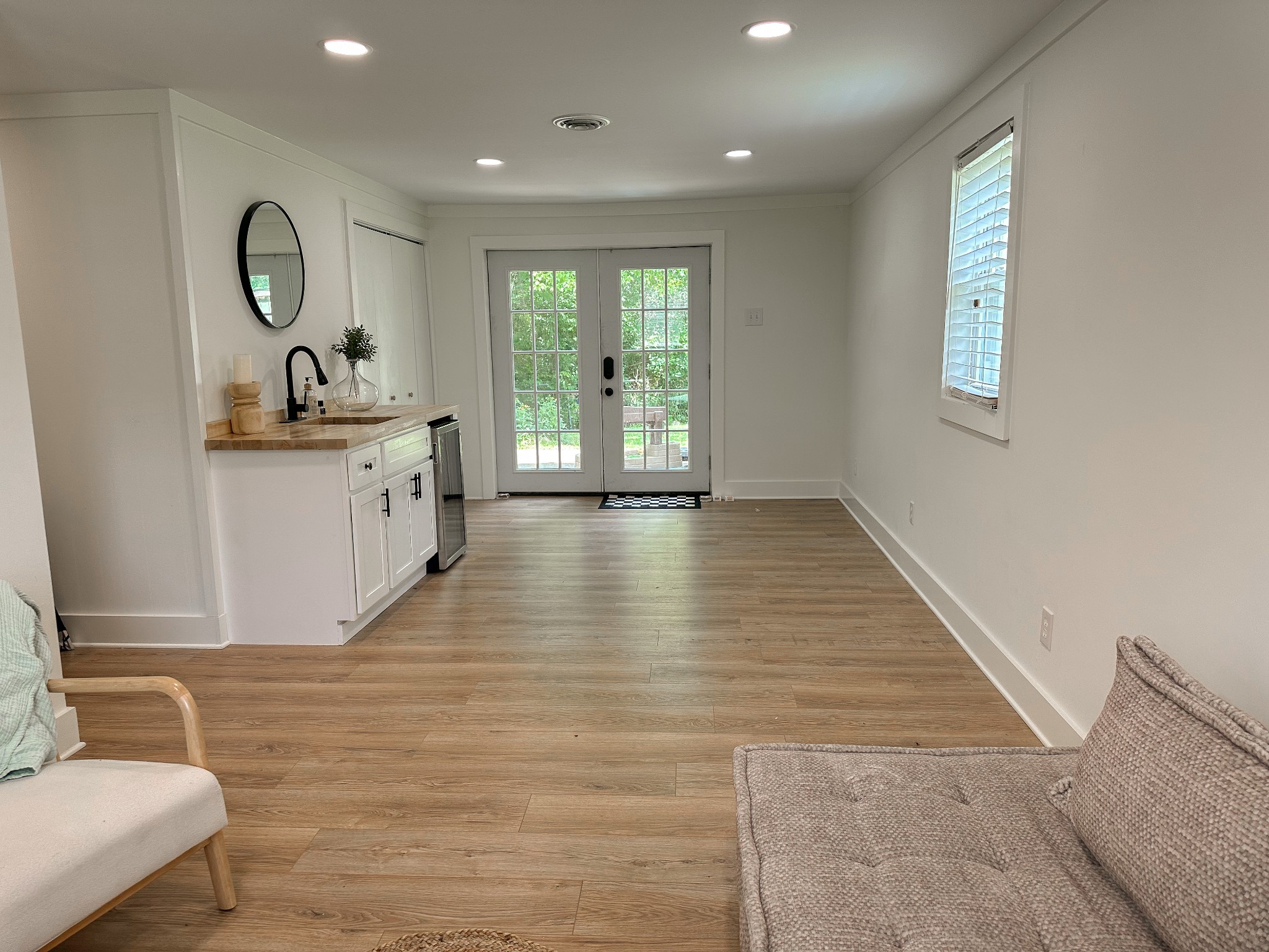 408 Barclay Square Cir