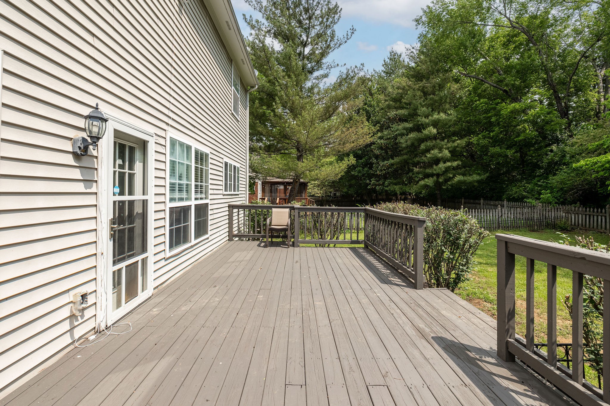 310 Devonshire Dr