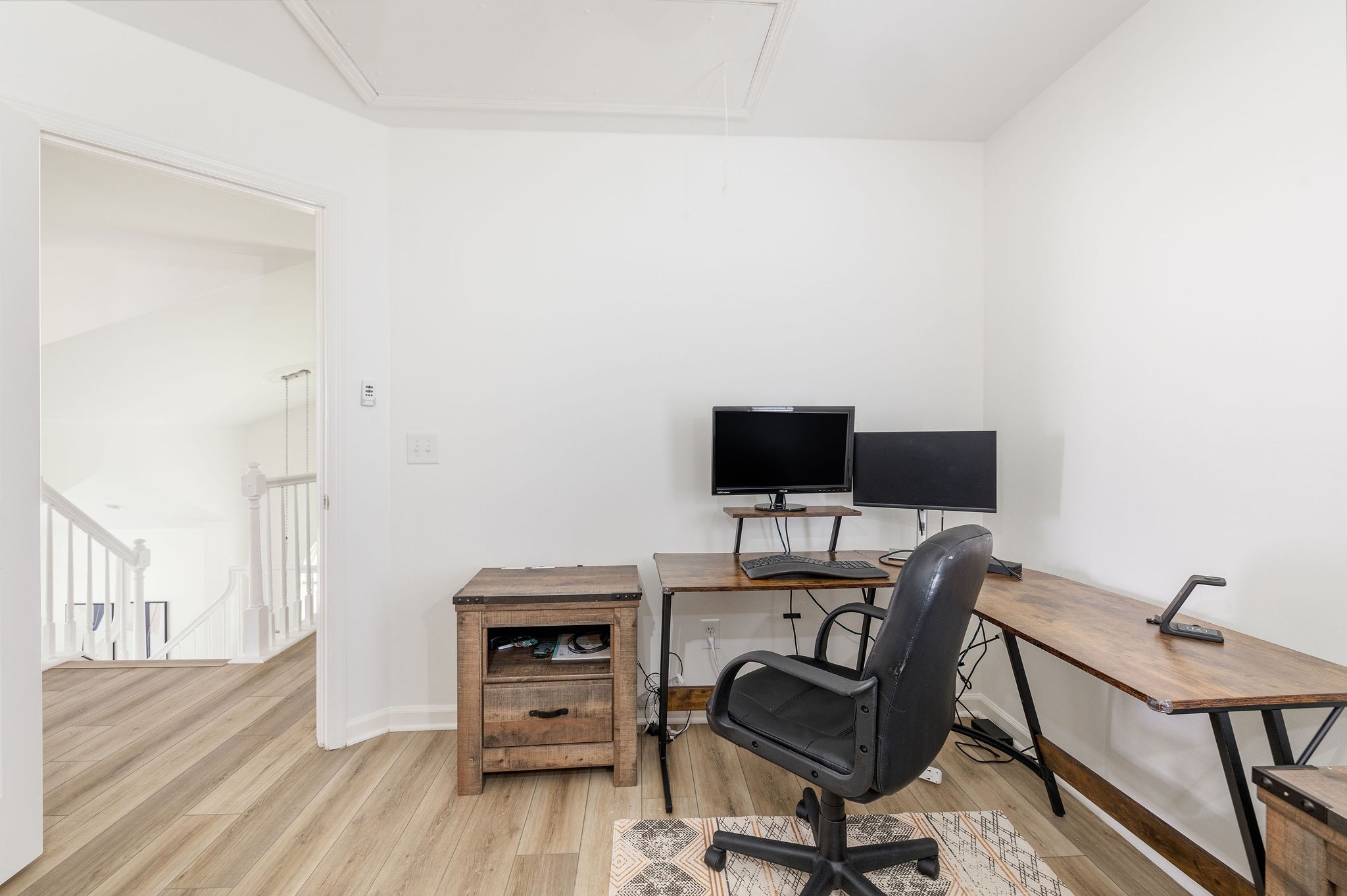 310 Devonshire Dr
