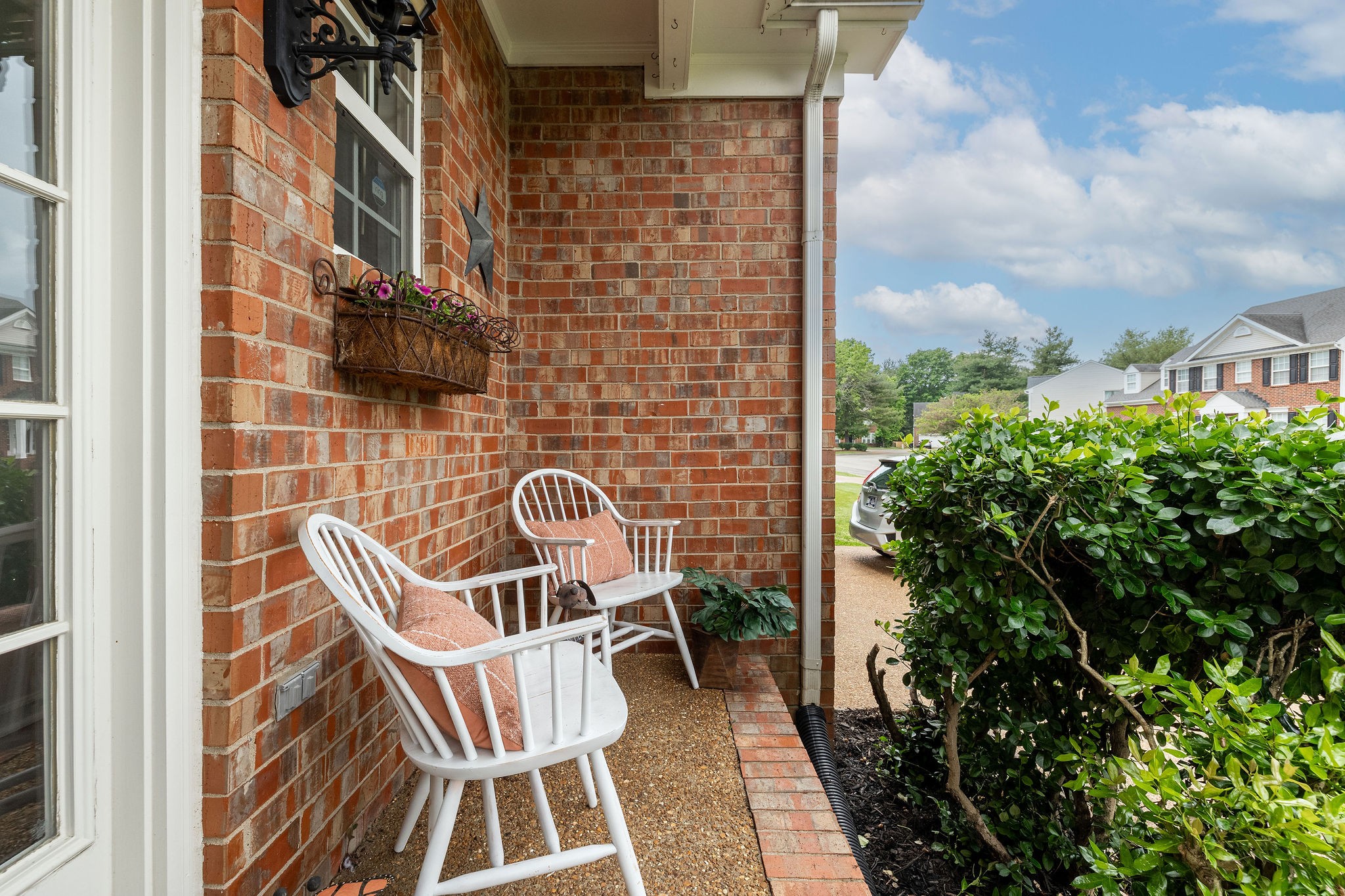 310 Devonshire Dr