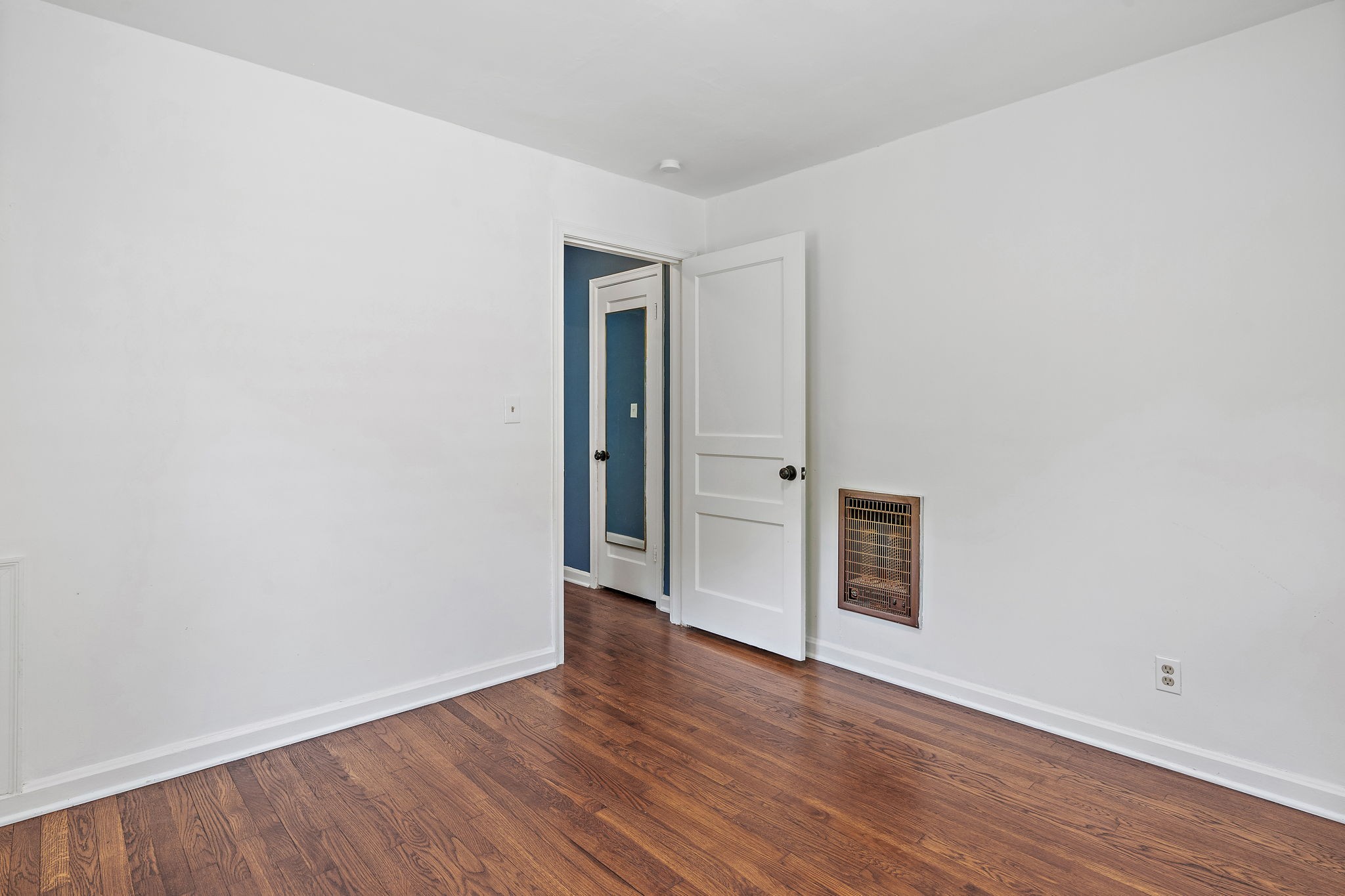 309 W Monticello Ave