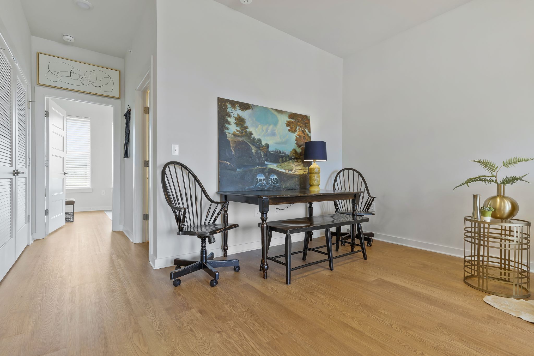 600 E Trinity Ln Unit: 304