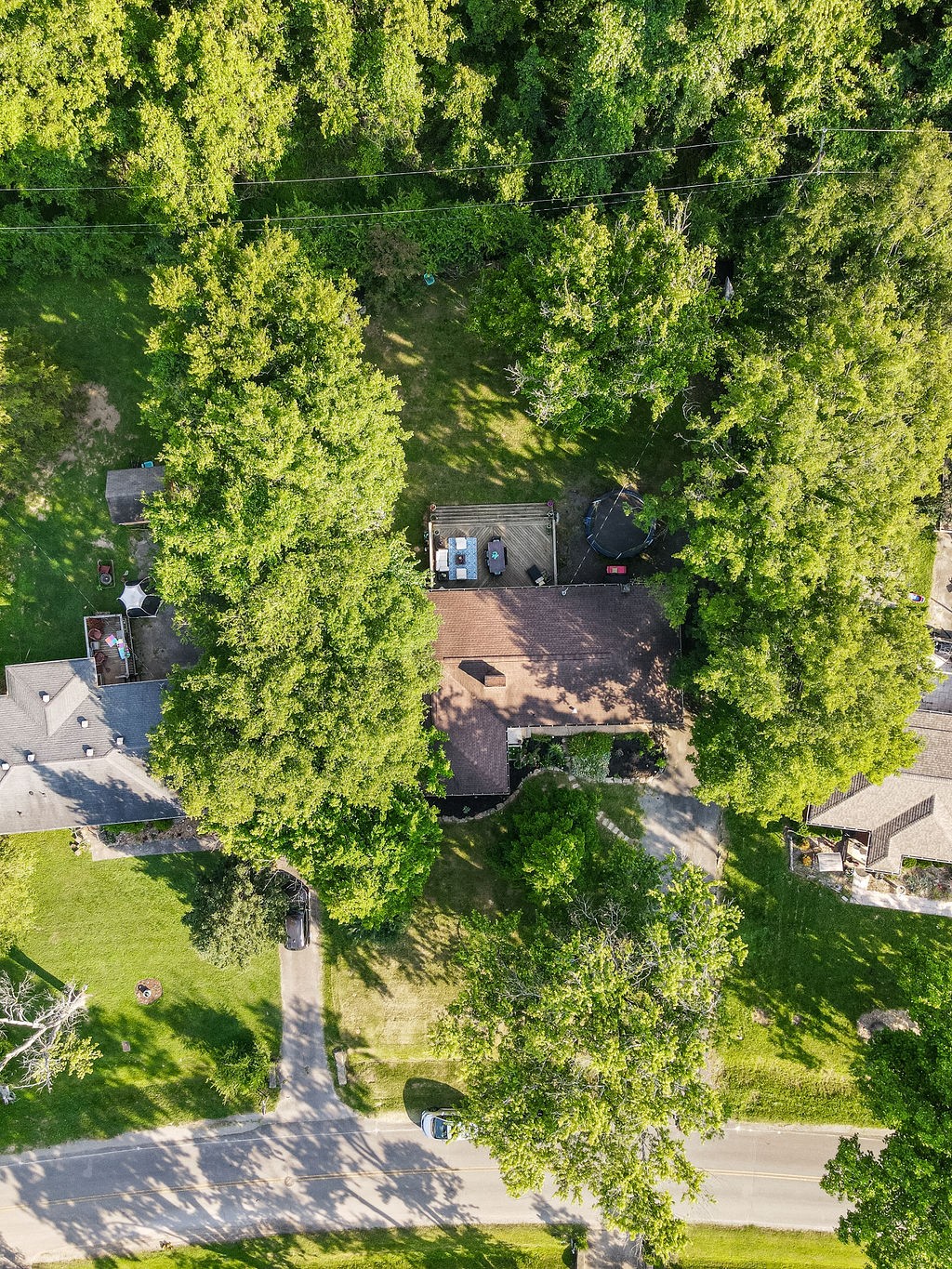 2823 Barclay Dr