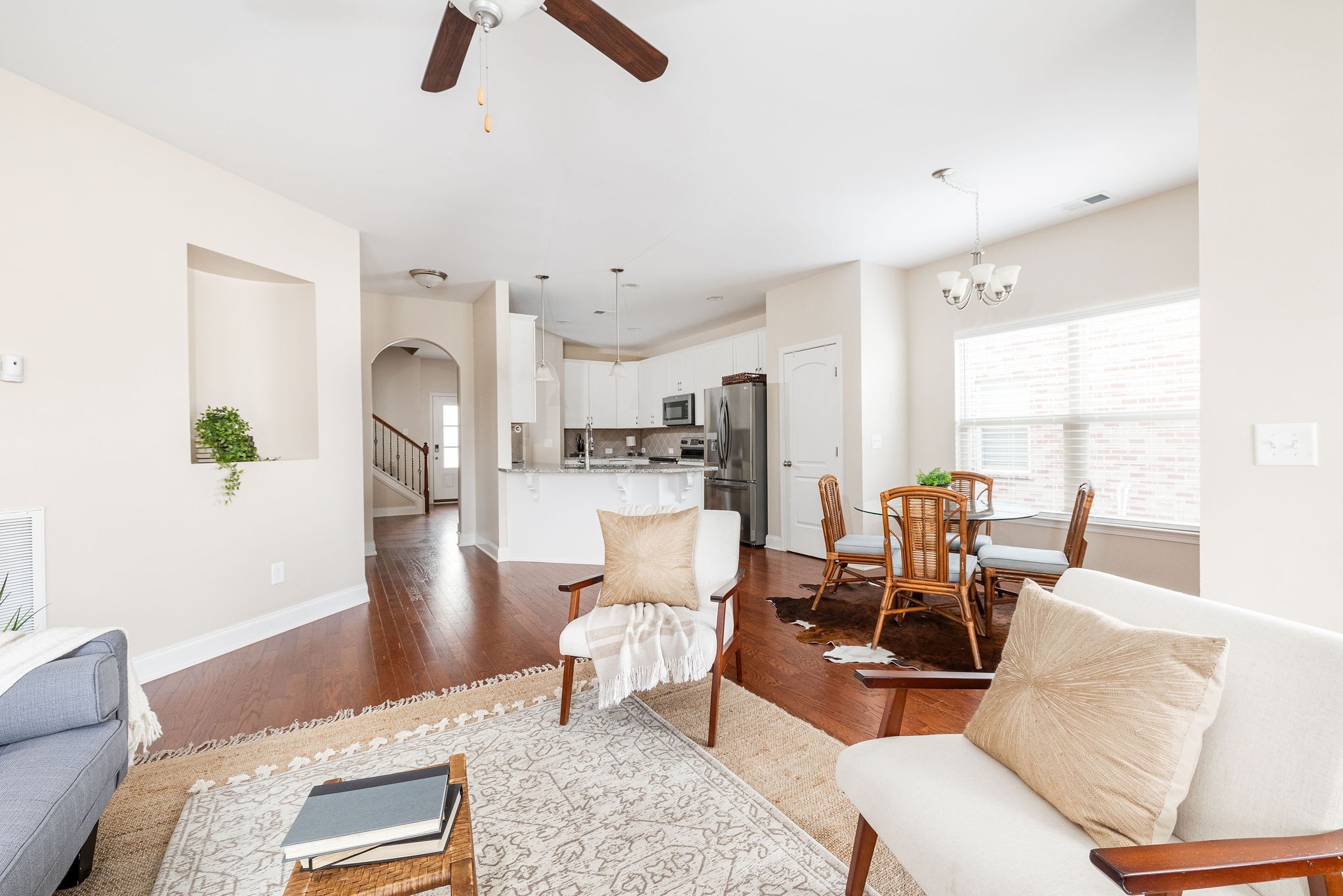 1043 Alexandria Way