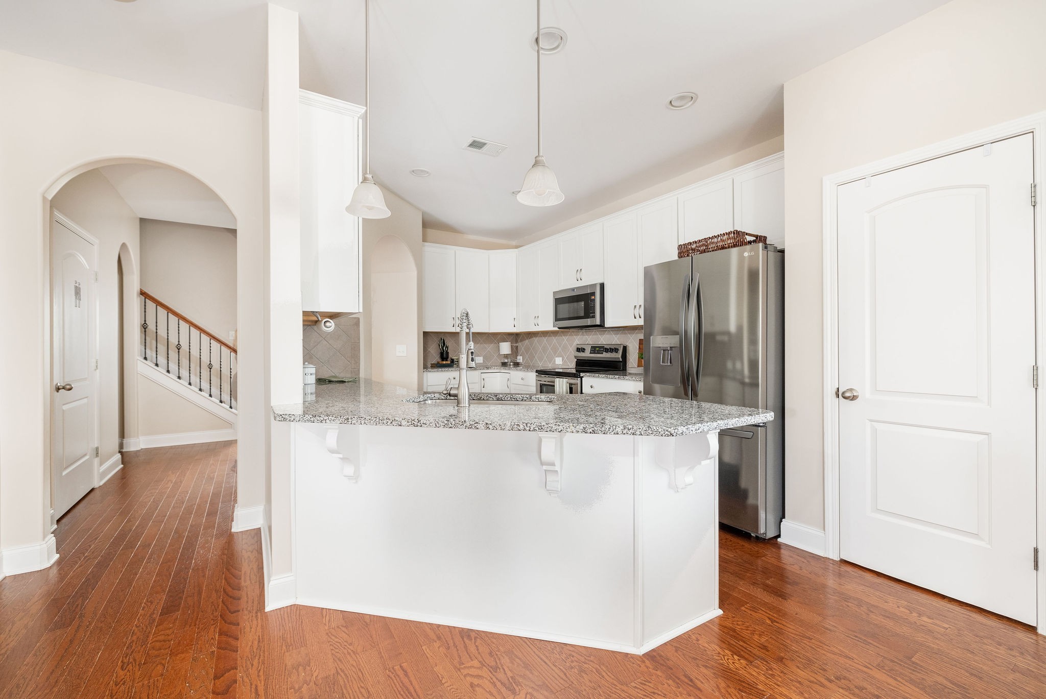 1043 Alexandria Way