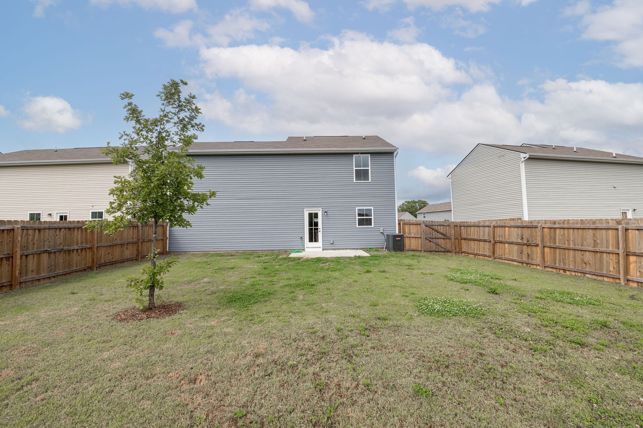 2029 Westchester Dr