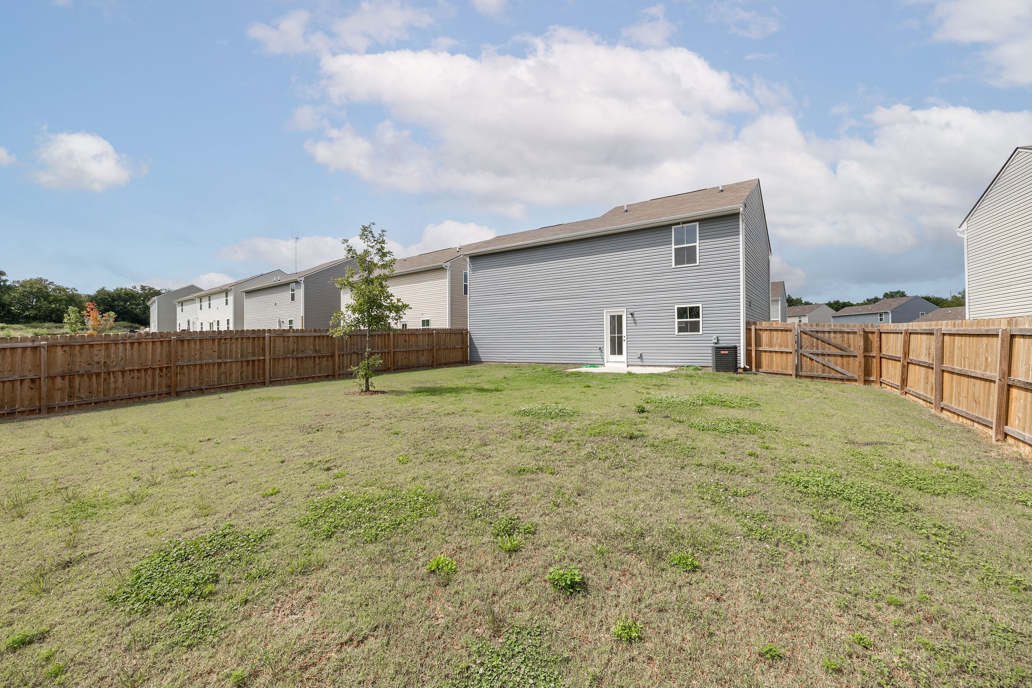 2029 Westchester Dr