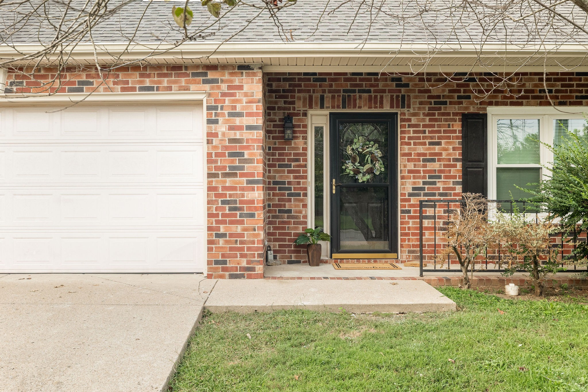 1009 Summerview Ct