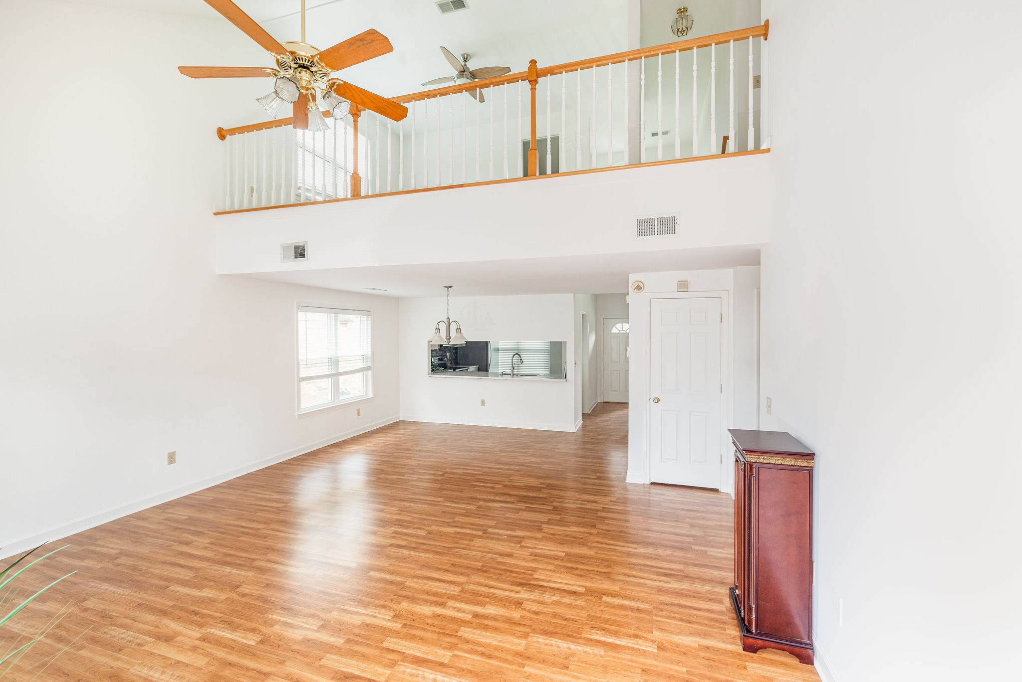 1009 Summerview Ct