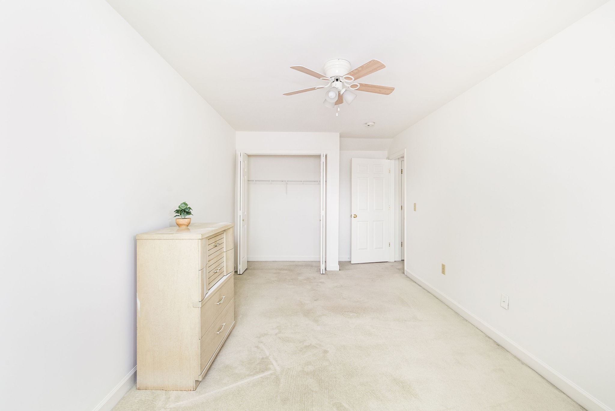 1009 Summerview Ct