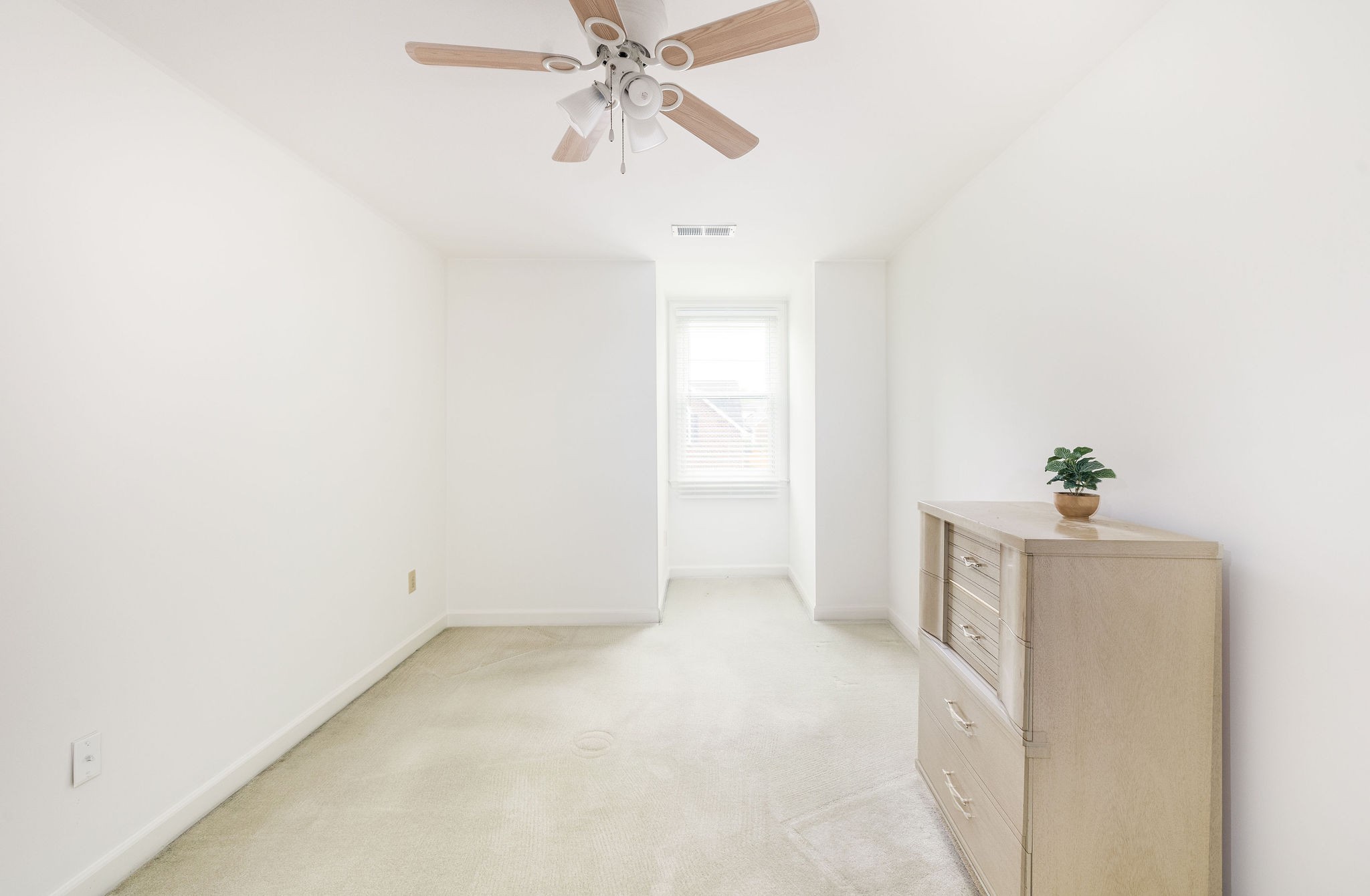 1009 Summerview Ct