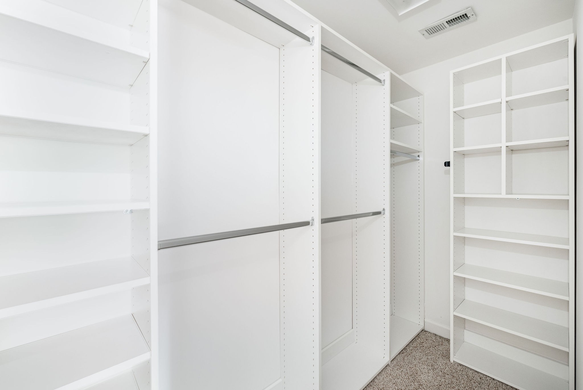 1009 Summerview Ct