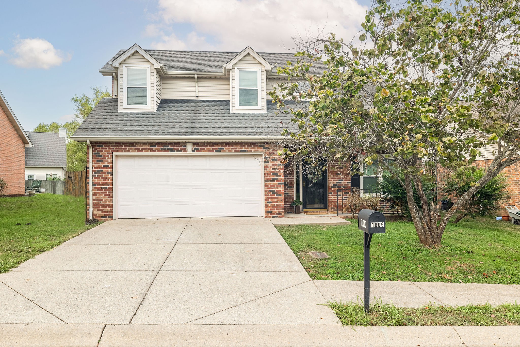 1009 Summerview Ct