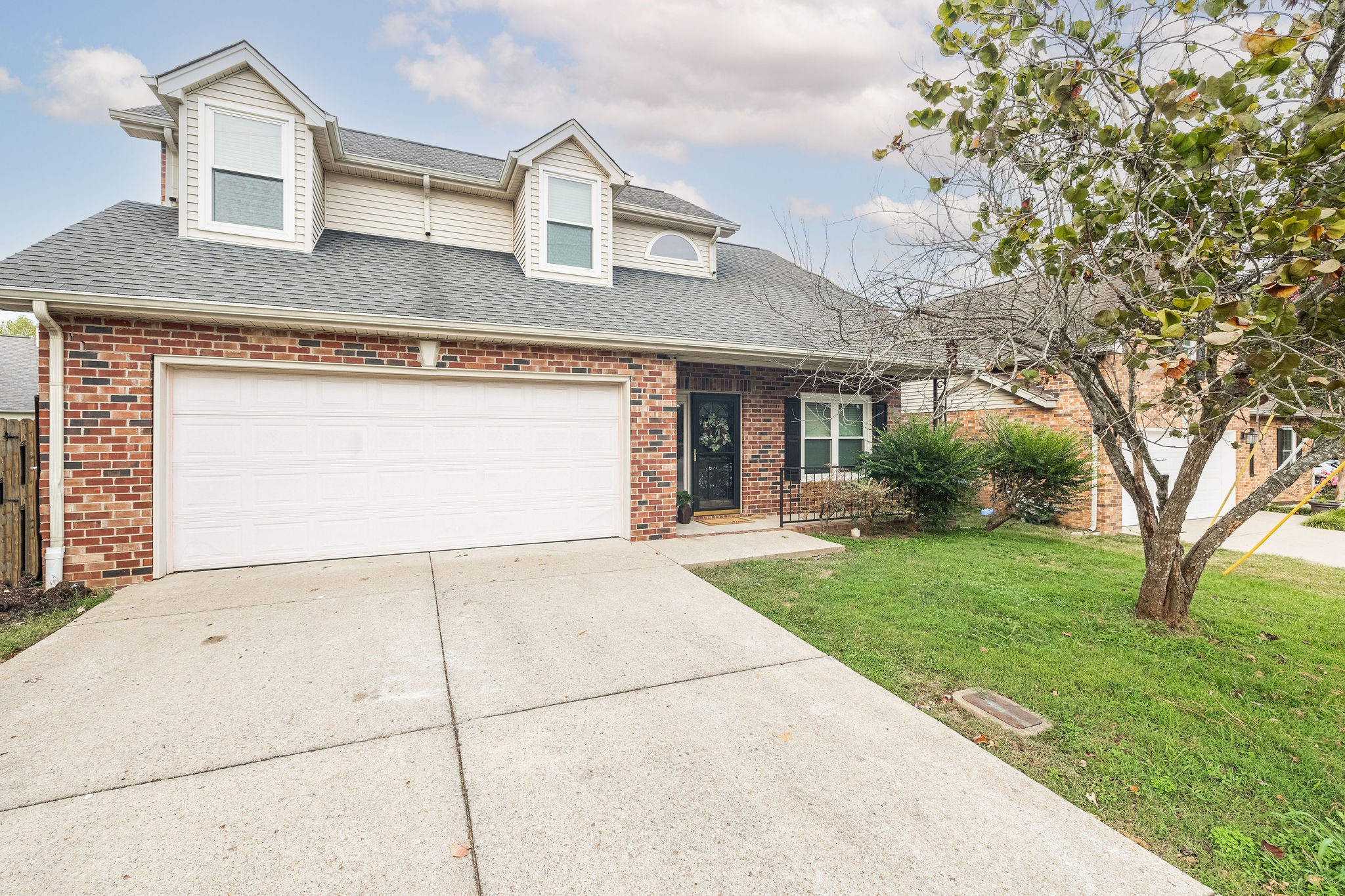 1009 Summerview Ct