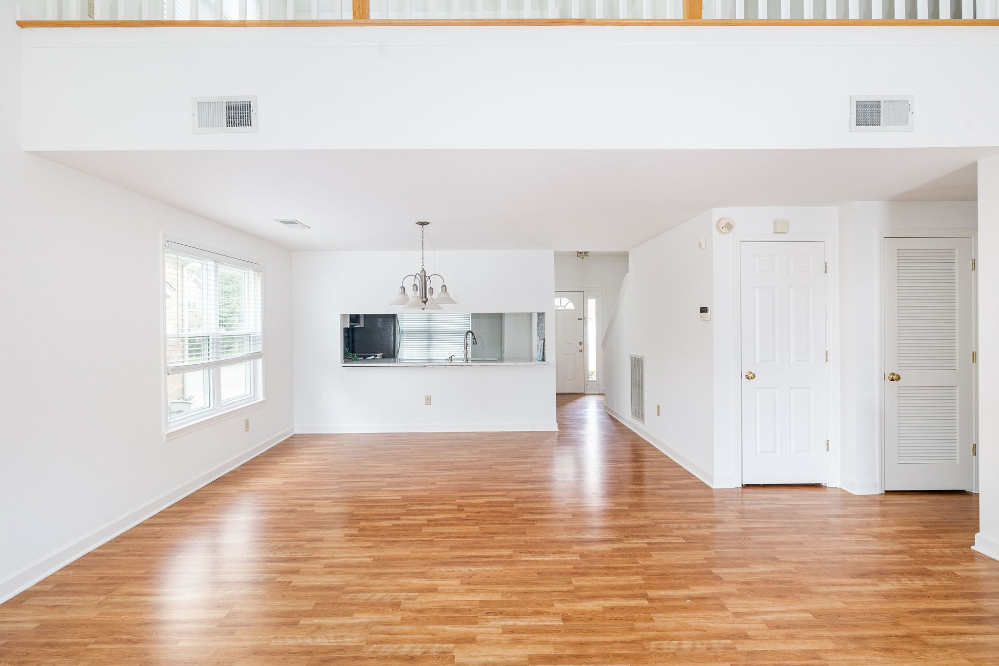 1009 Summerview Ct