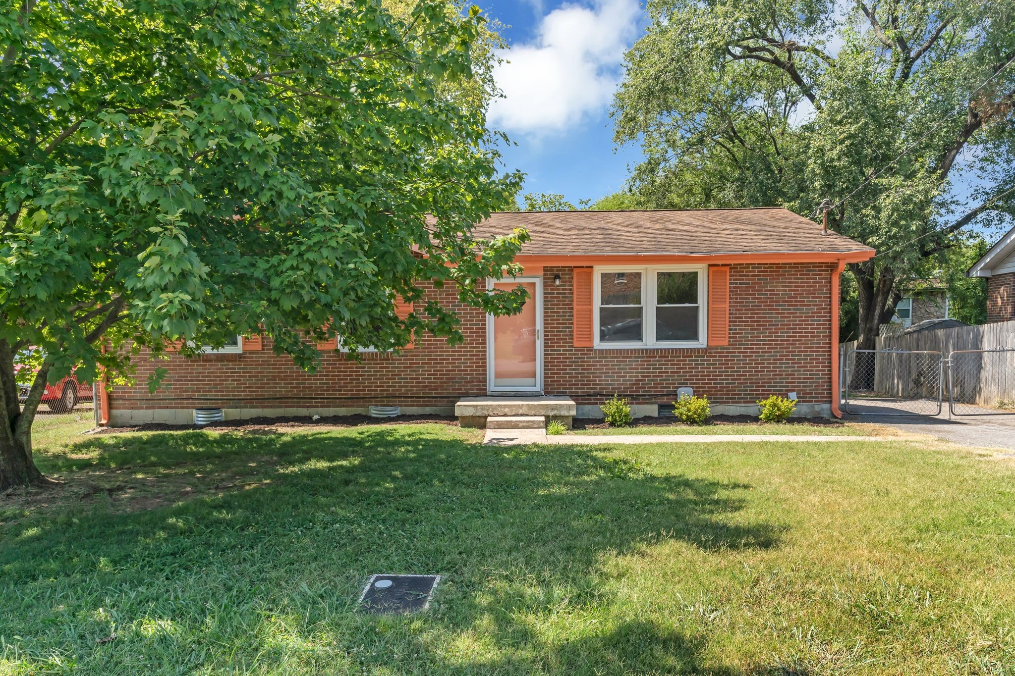 285 Becklea Dr
