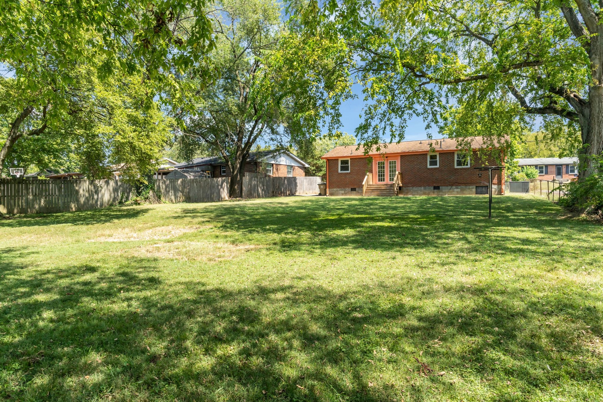 285 Becklea Dr