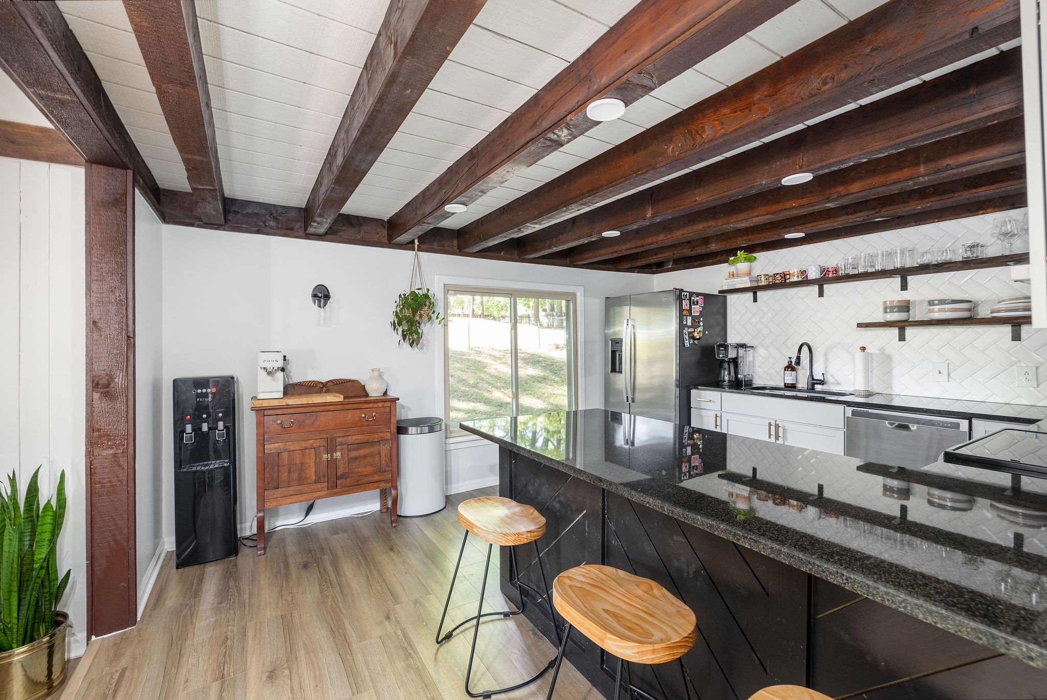 1914 Lynn Cir