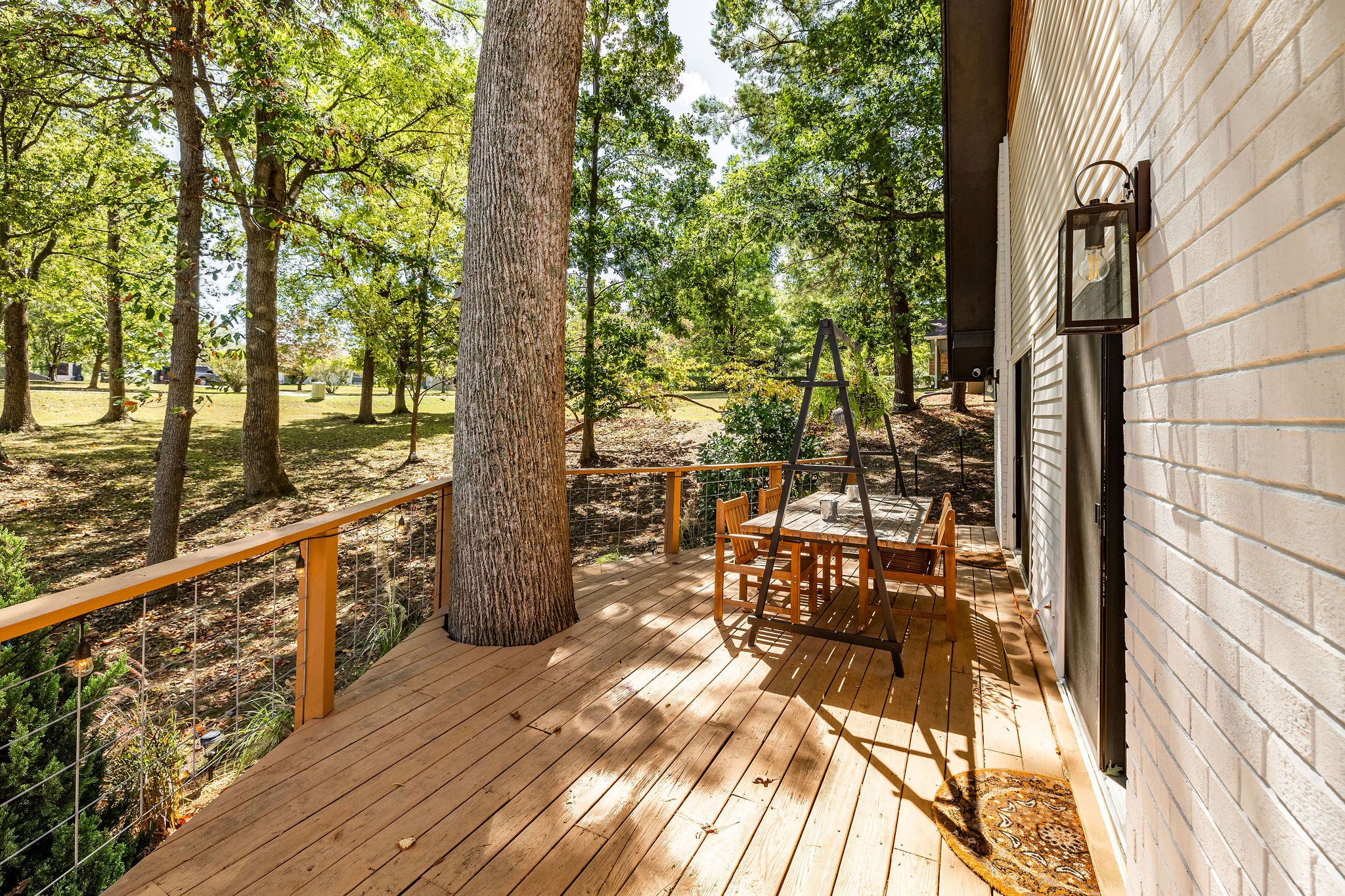 1914 Lynn Cir