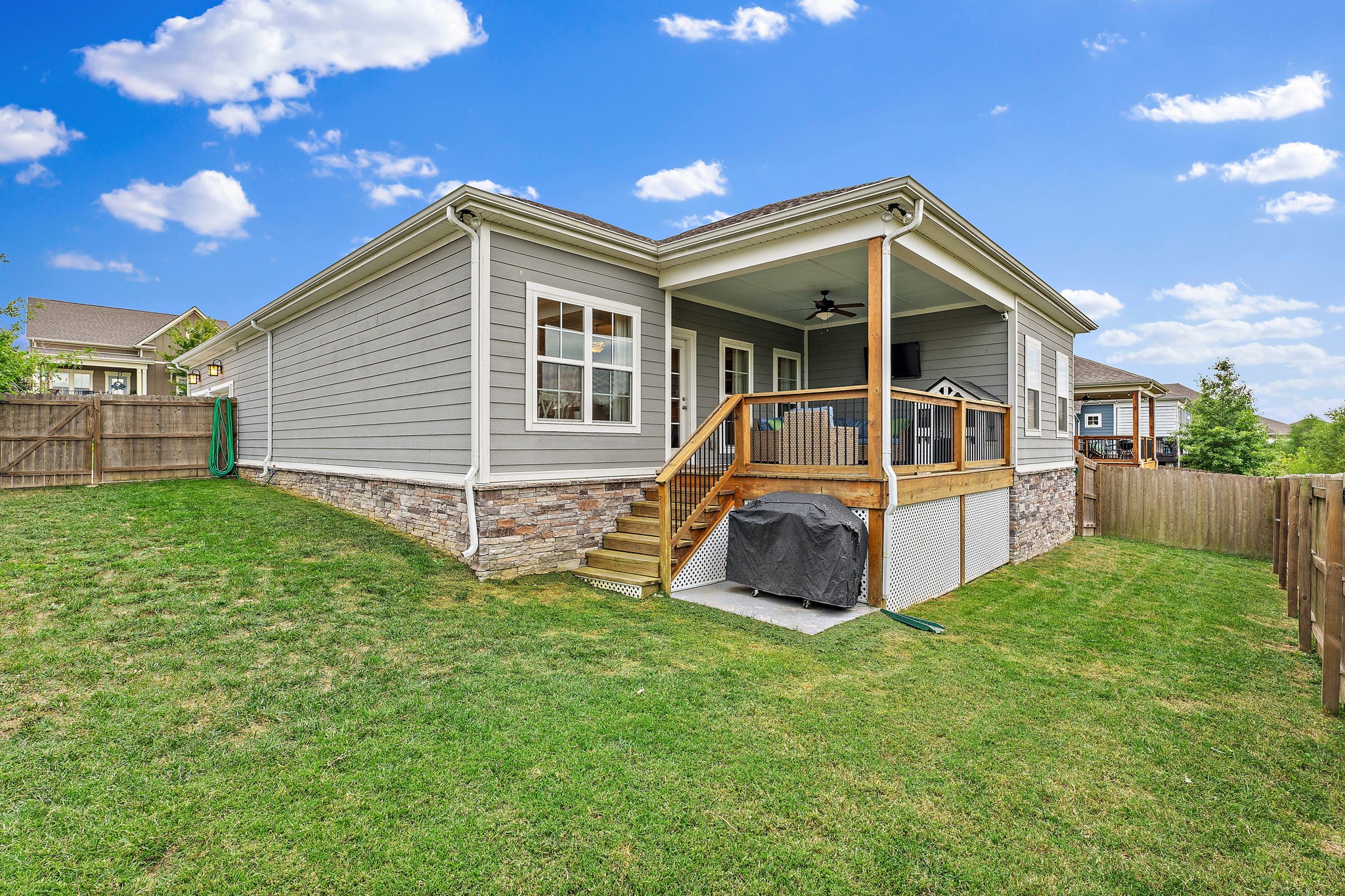1809 Paisley Dr