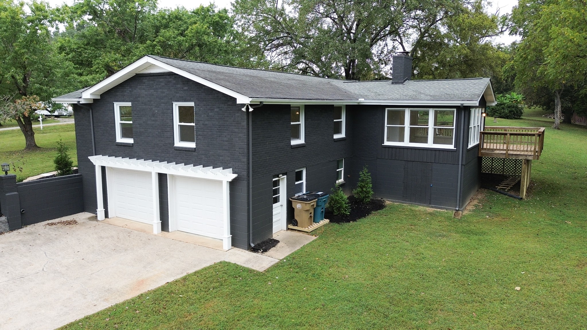 414 Westchester Dr