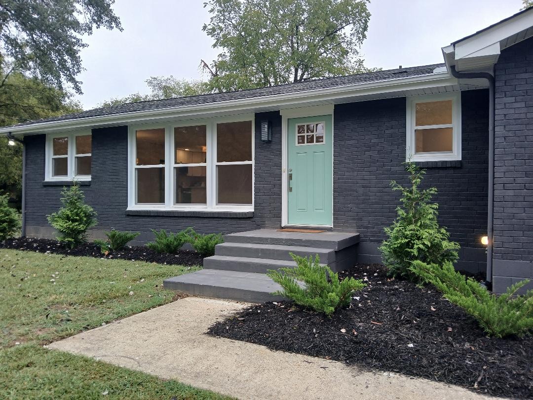 414 Westchester Dr