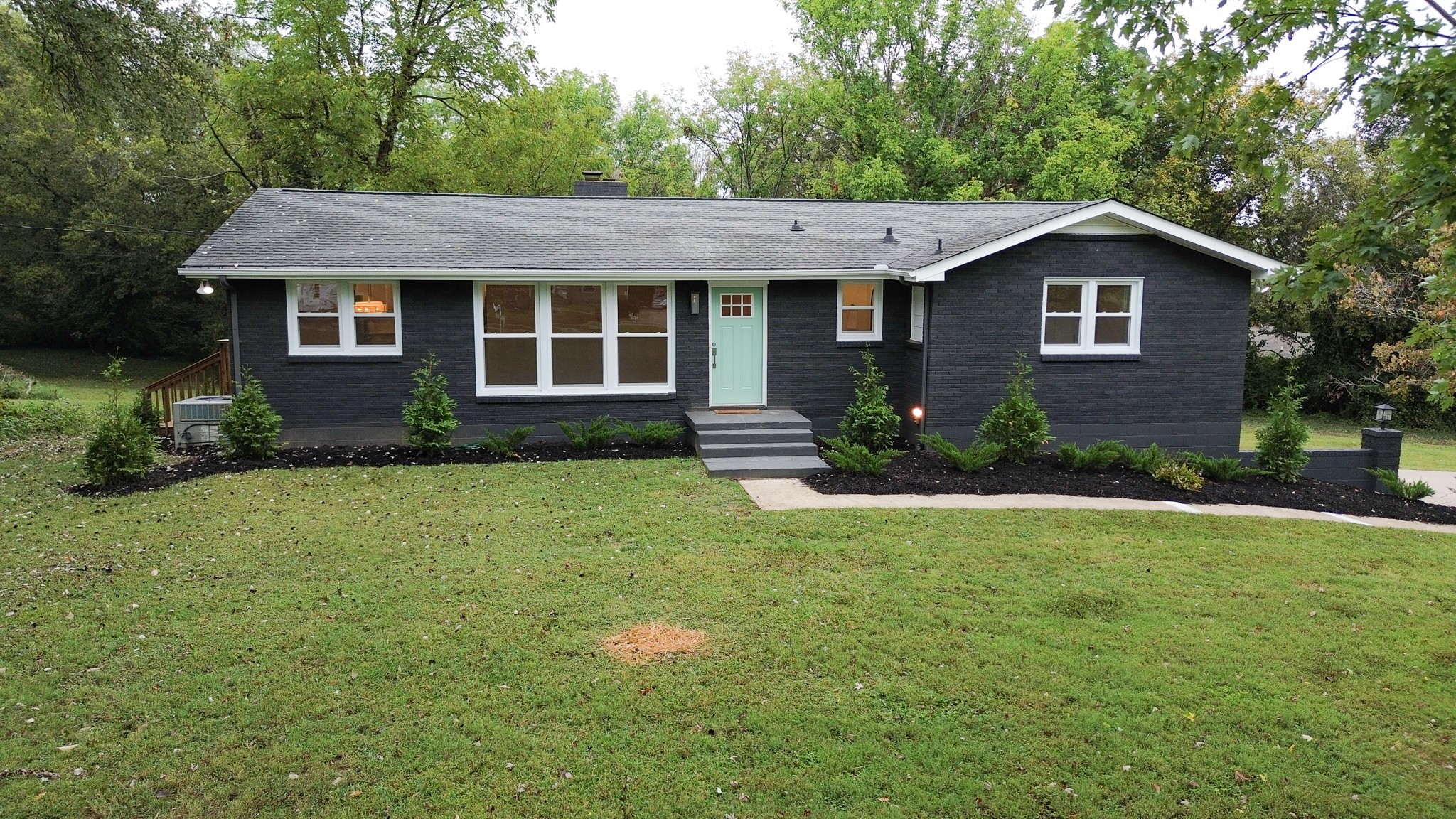414 Westchester Dr