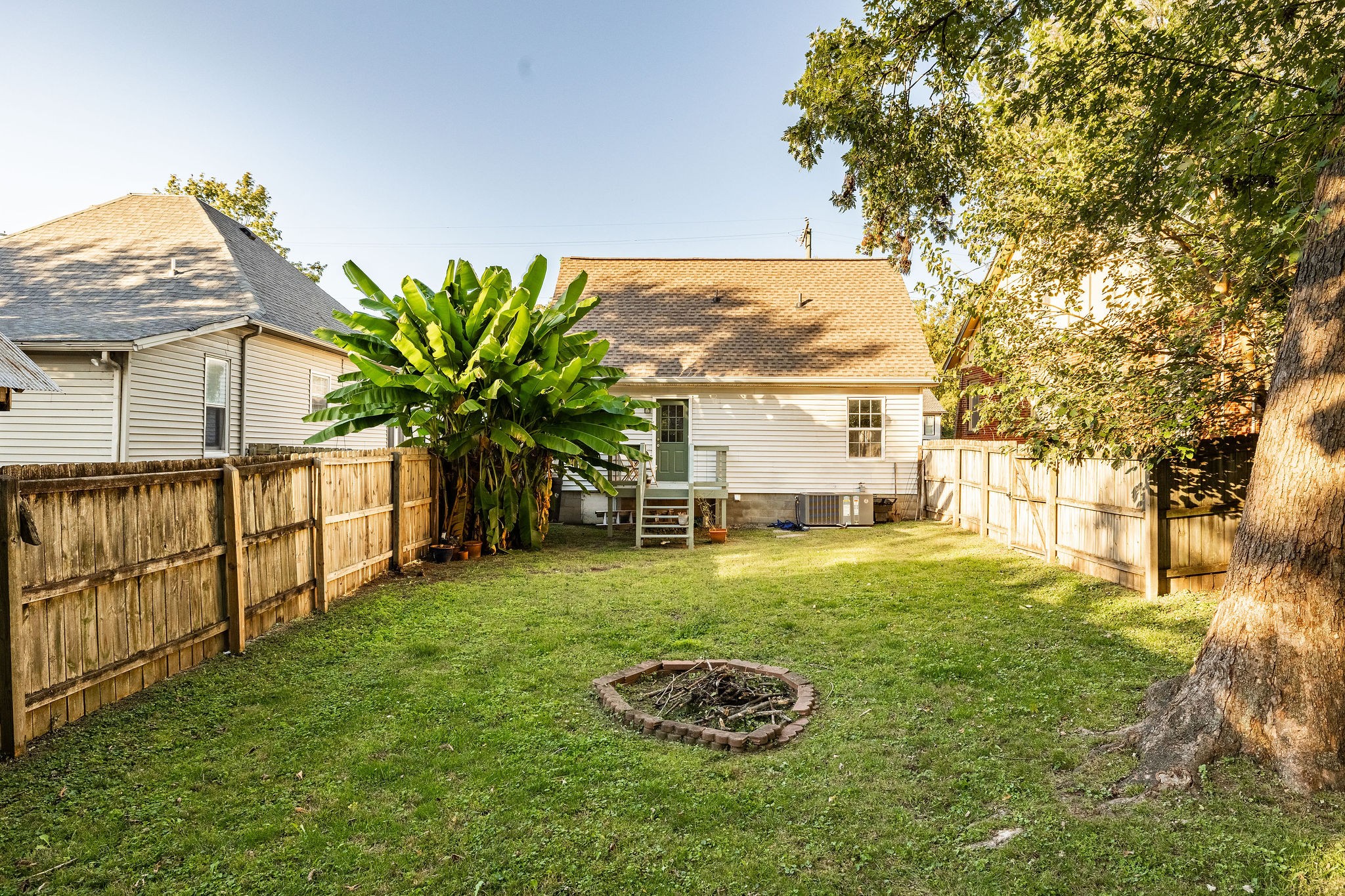 1024 Mansfield Ave