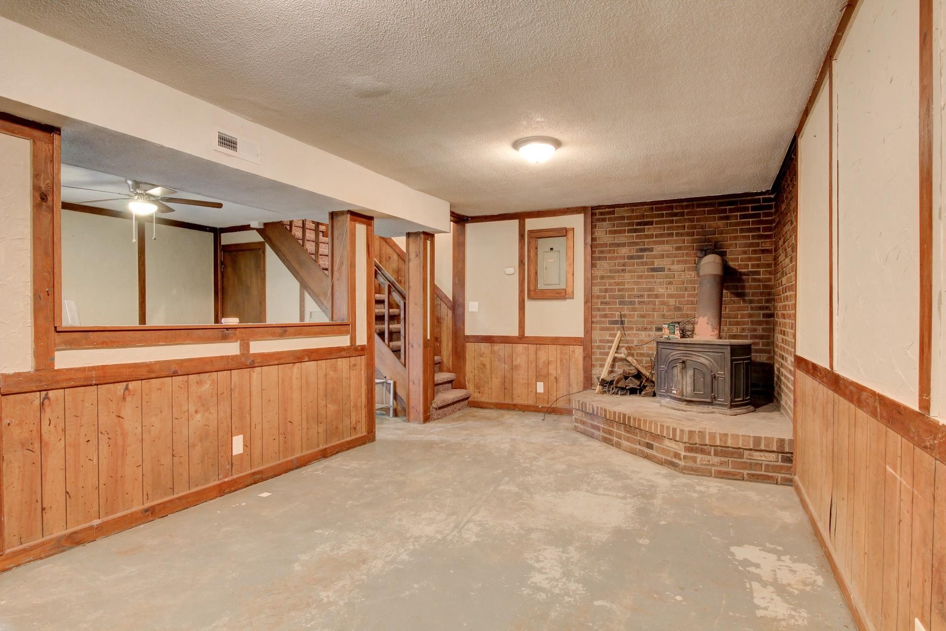 415 Buckeye Ln