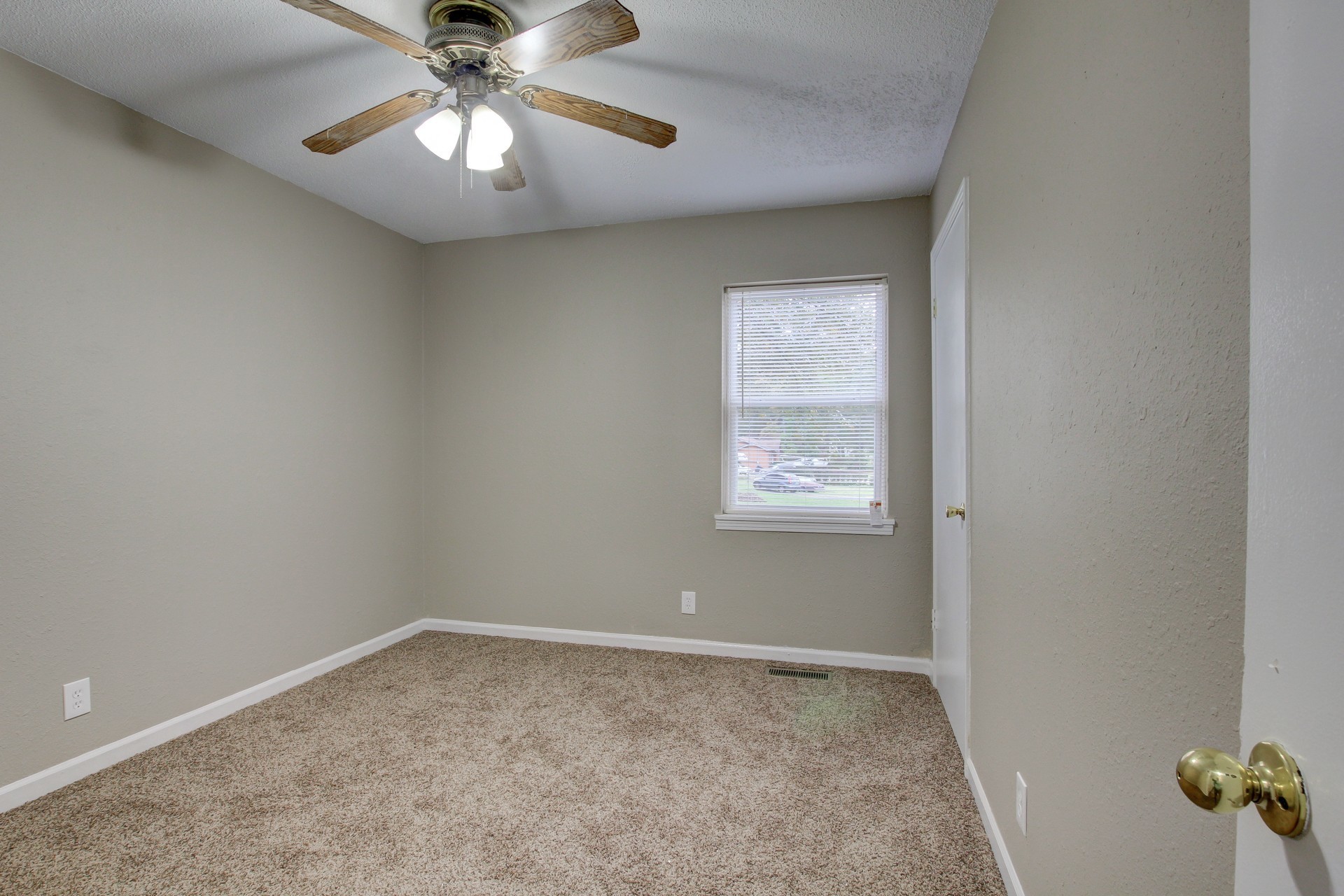 415 Buckeye Ln
