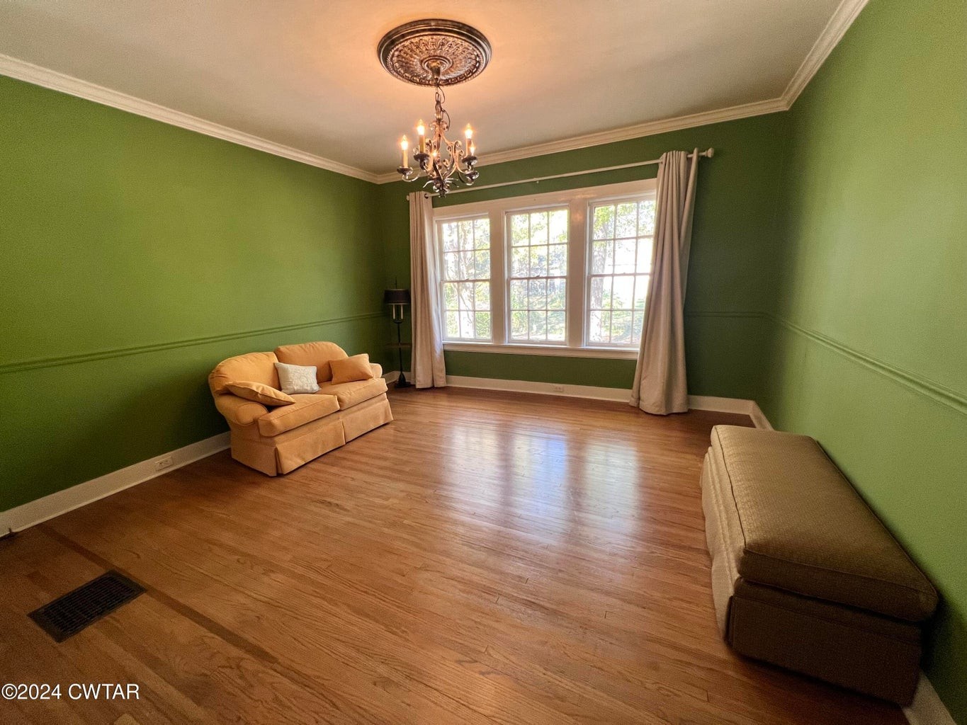 523 Westmoreland Pl