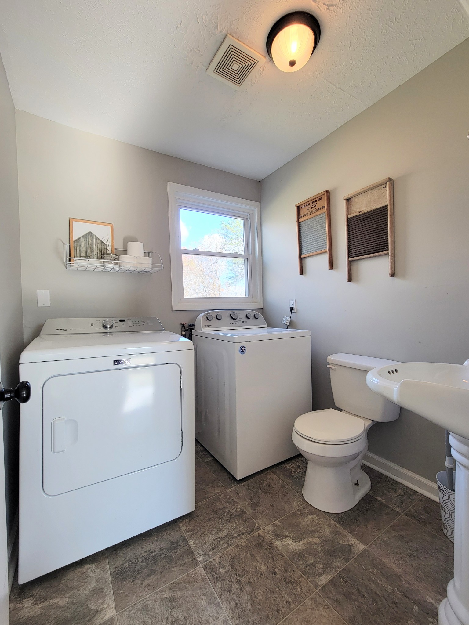 185 B Y Brown Rd