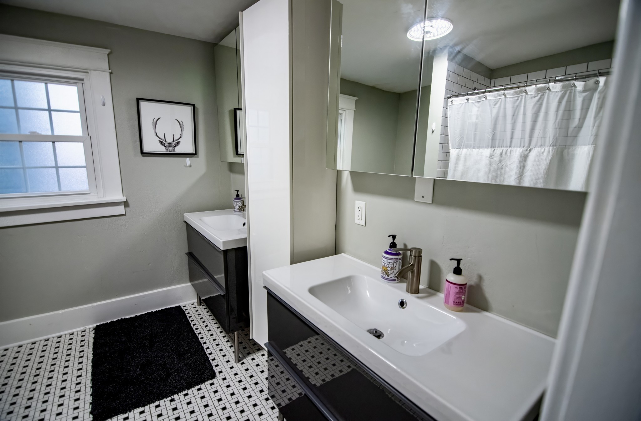 1802 Natchez Trce Unit: A