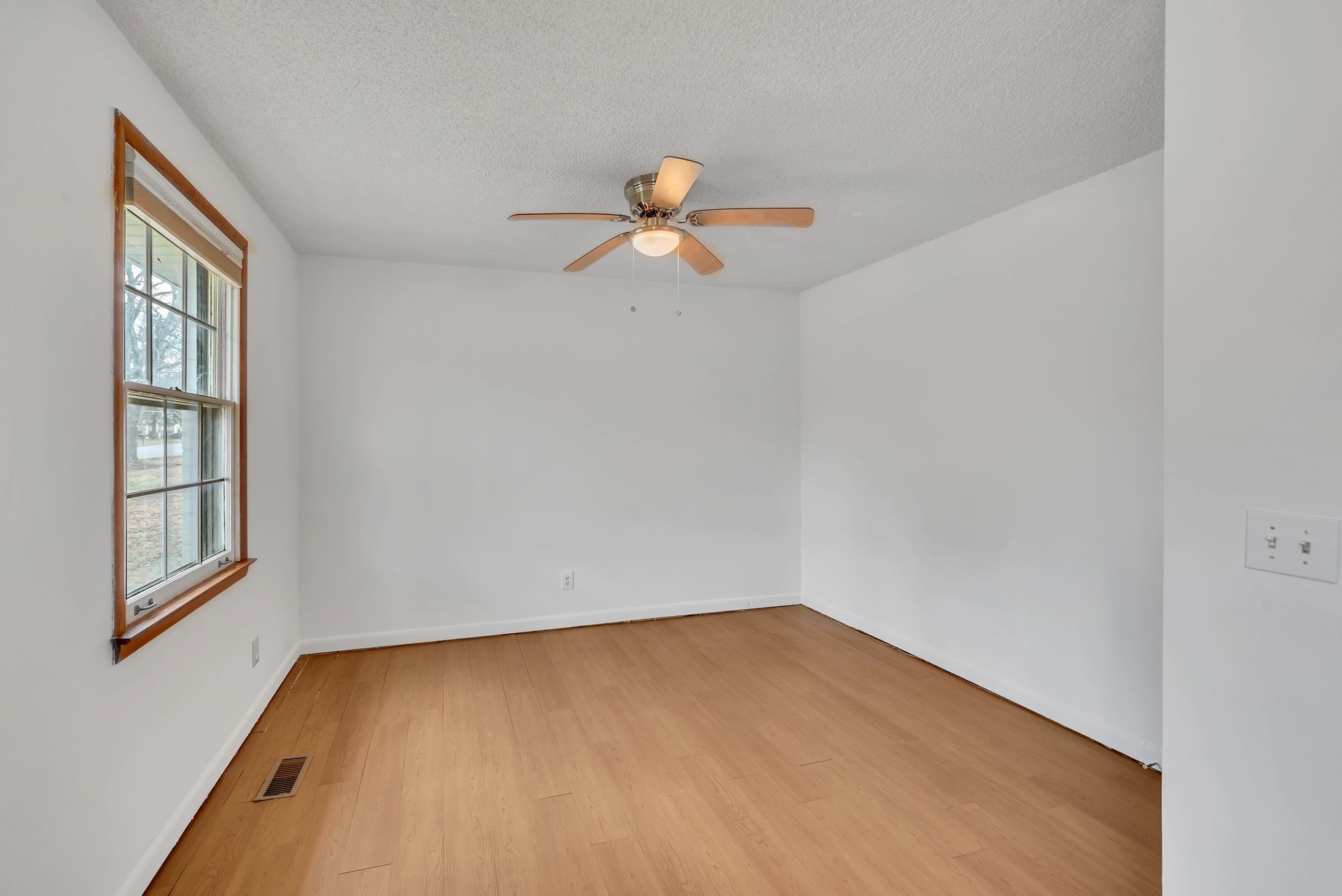 635 Bixler Ave