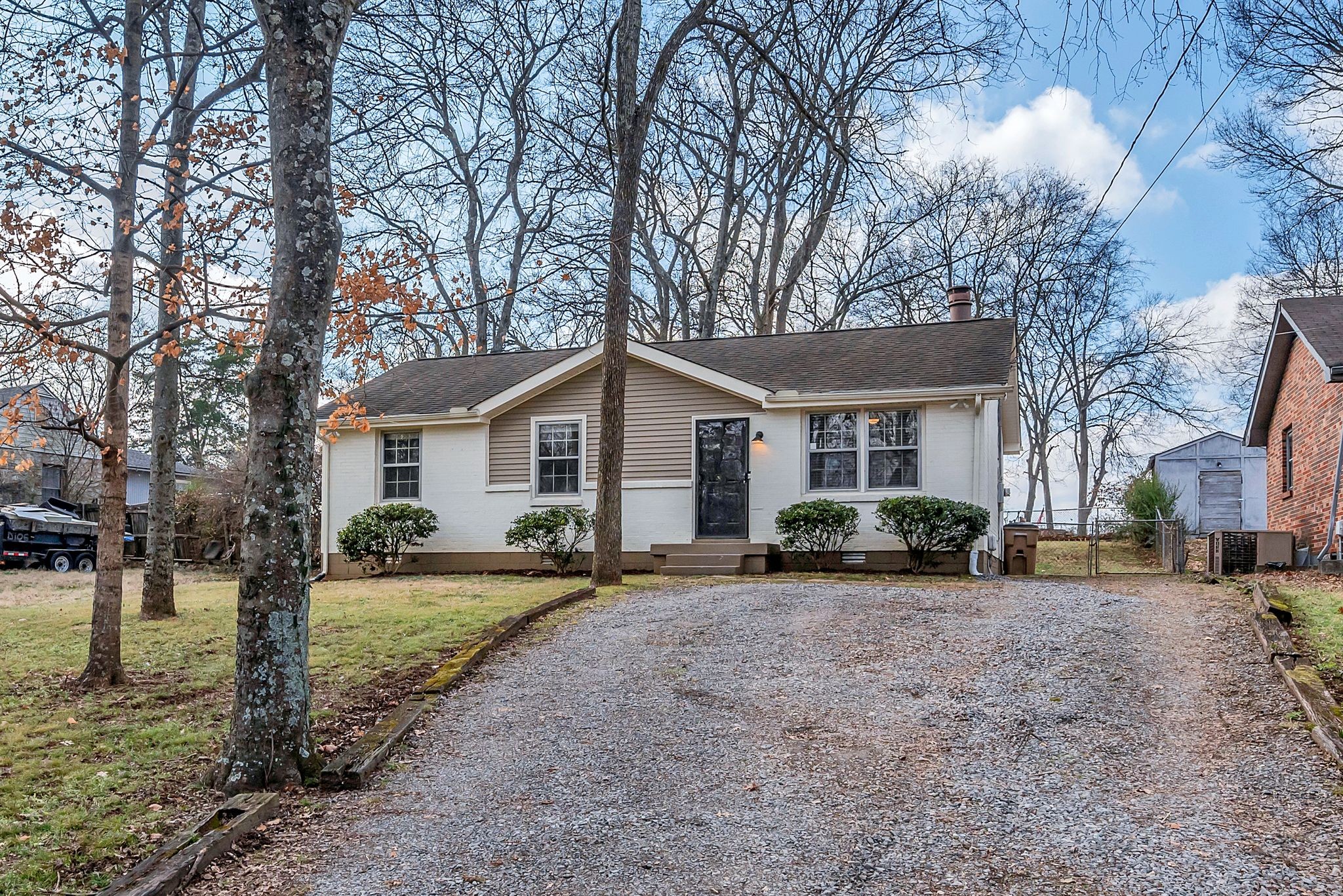 635 Bixler Ave