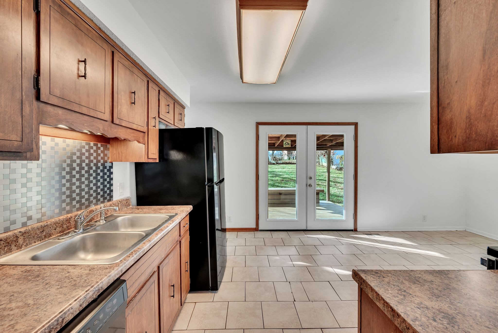 635 Bixler Ave