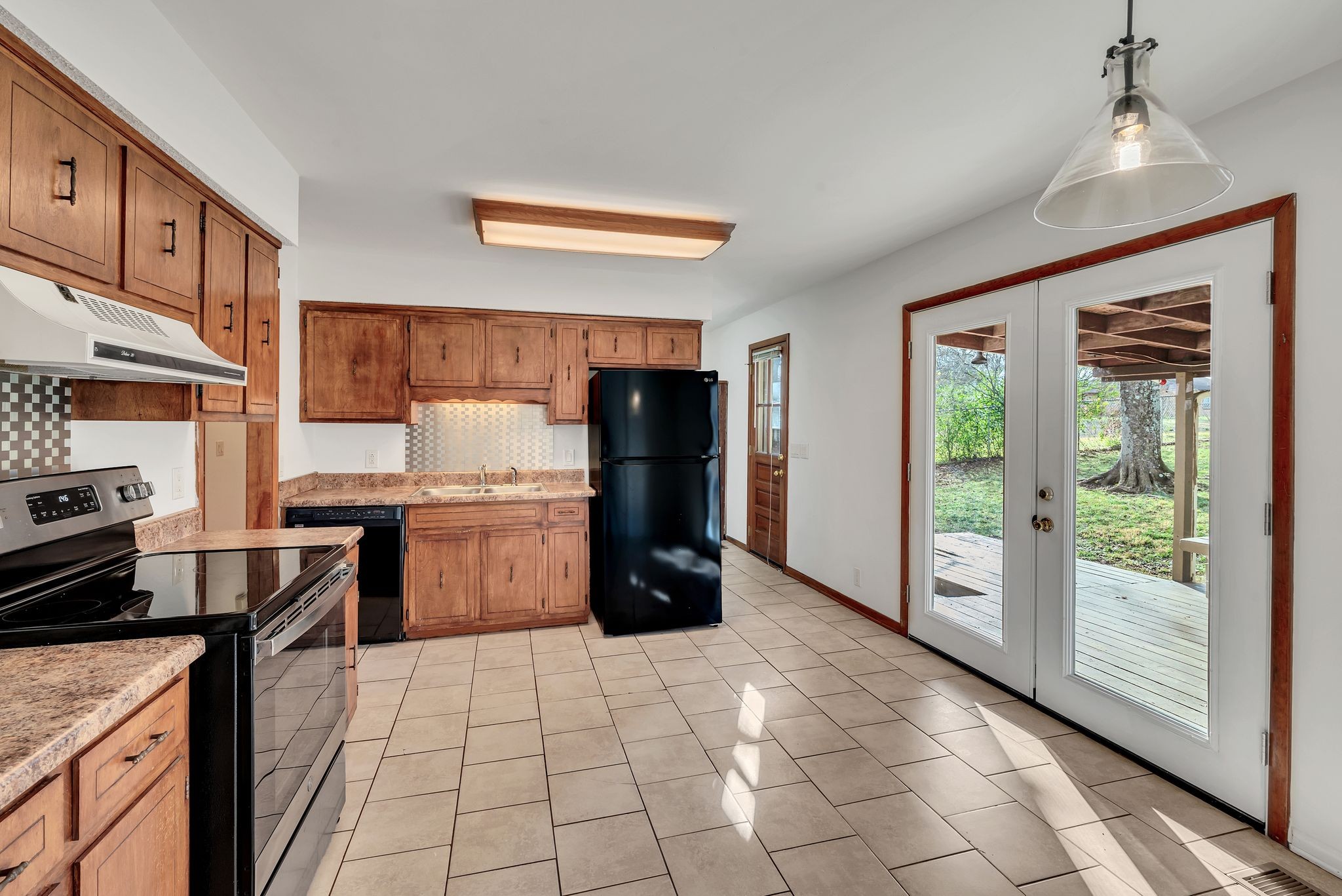 635 Bixler Ave