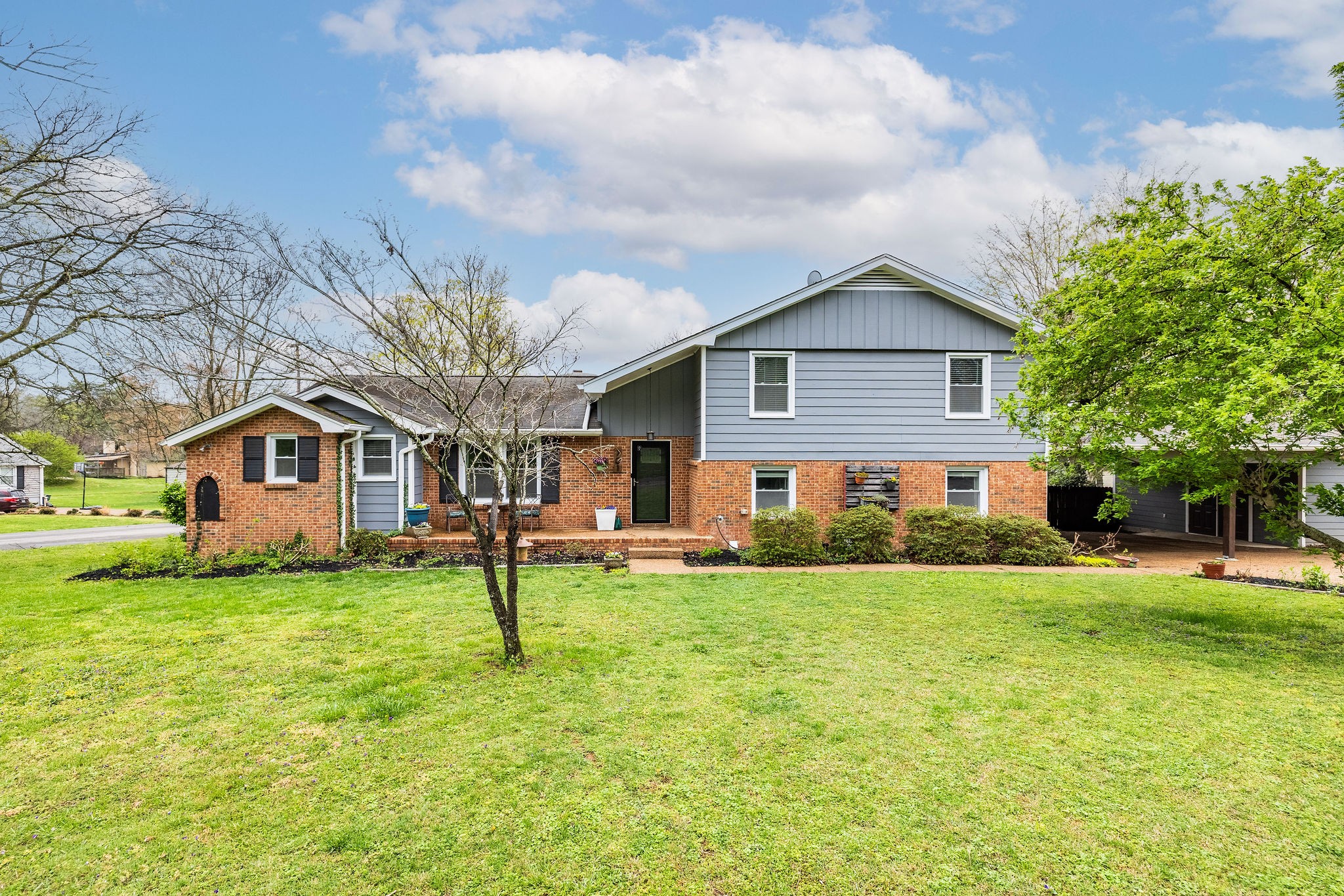 701 Stone Creek Ct