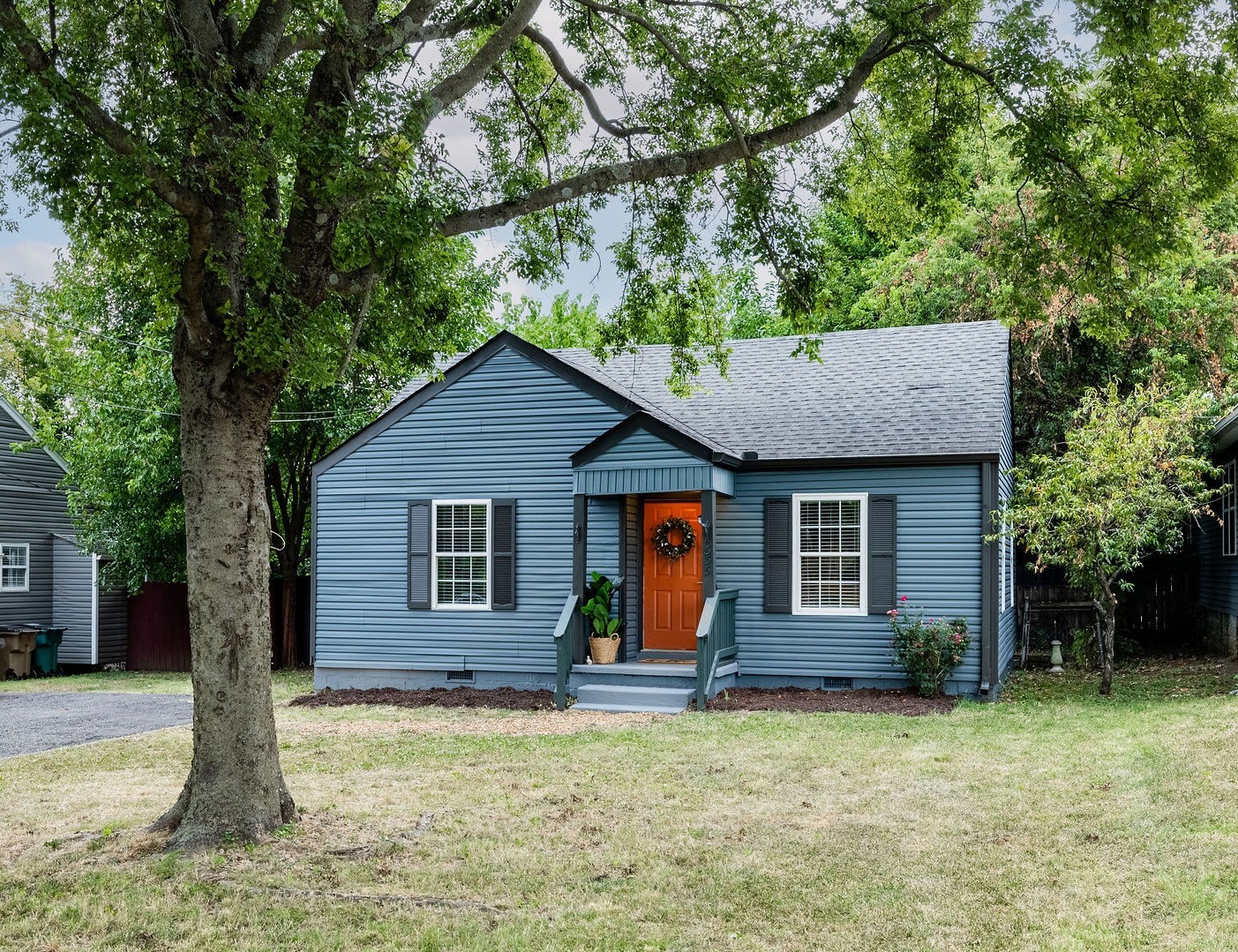 335 Maple St