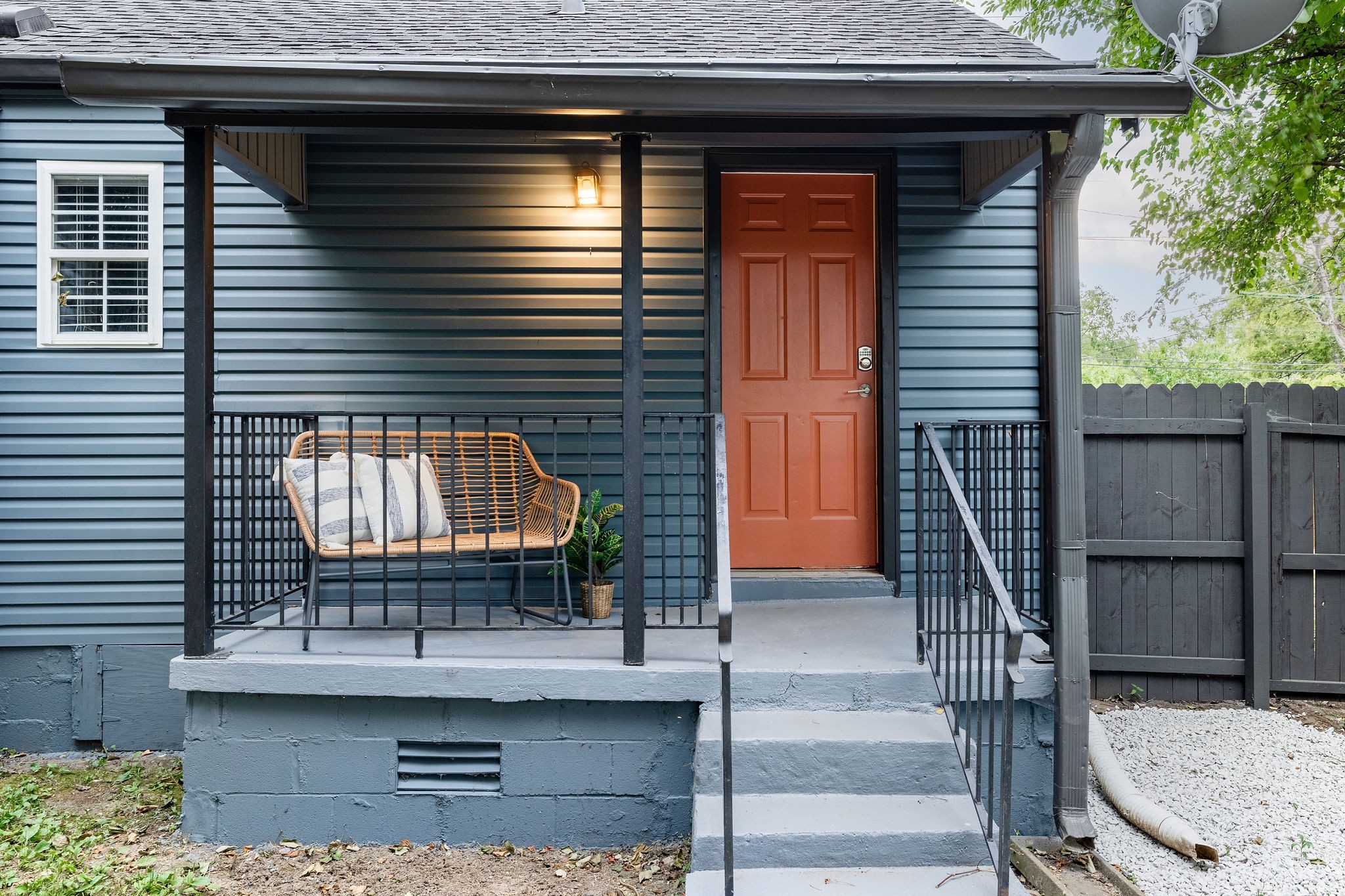 335 Maple St