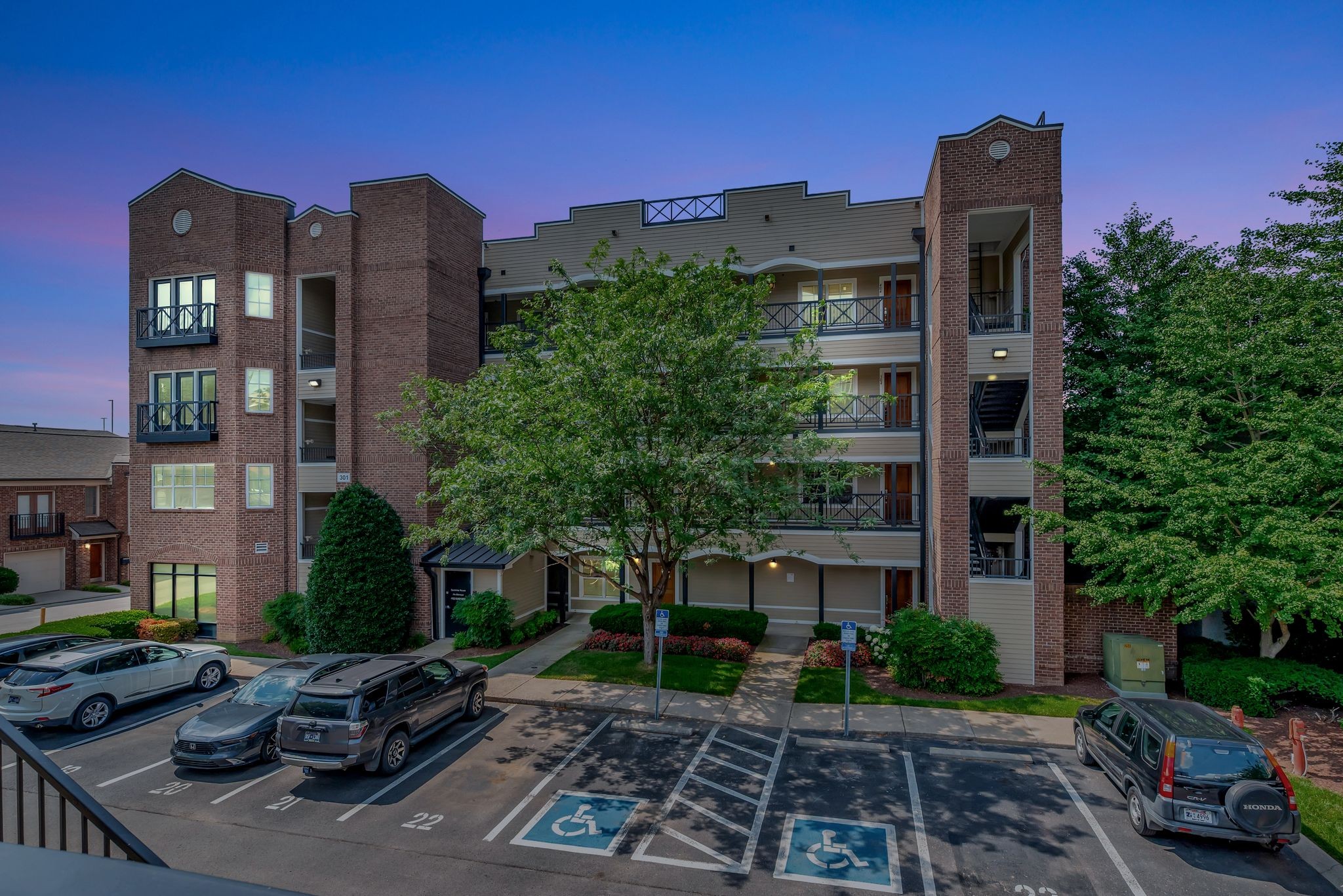 301 Criddle St Unit: 304