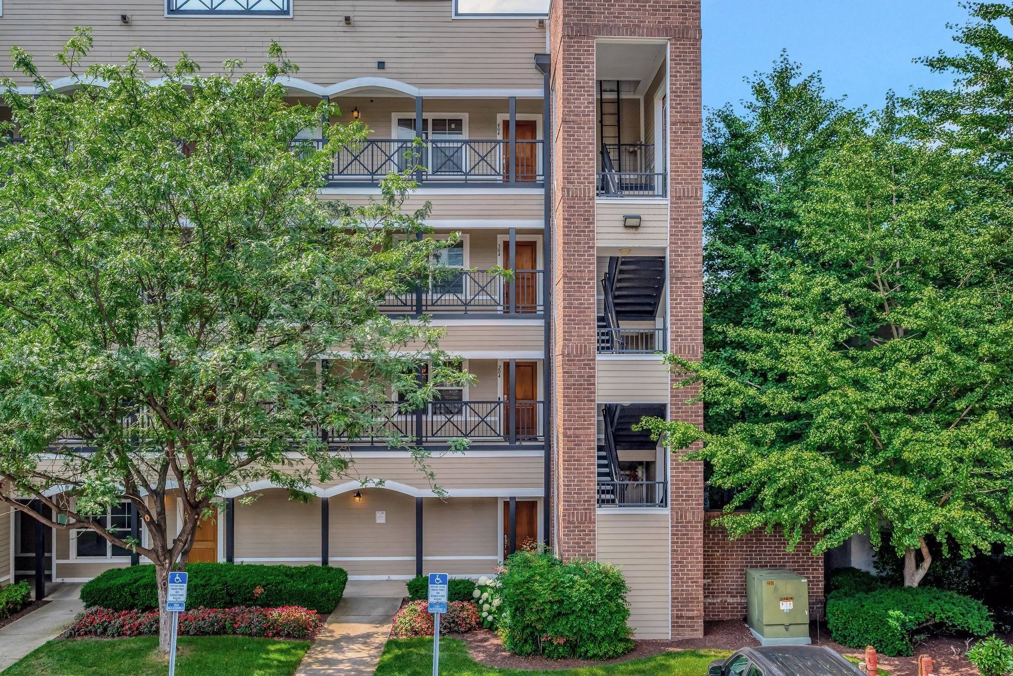 301 Criddle St Unit: 304