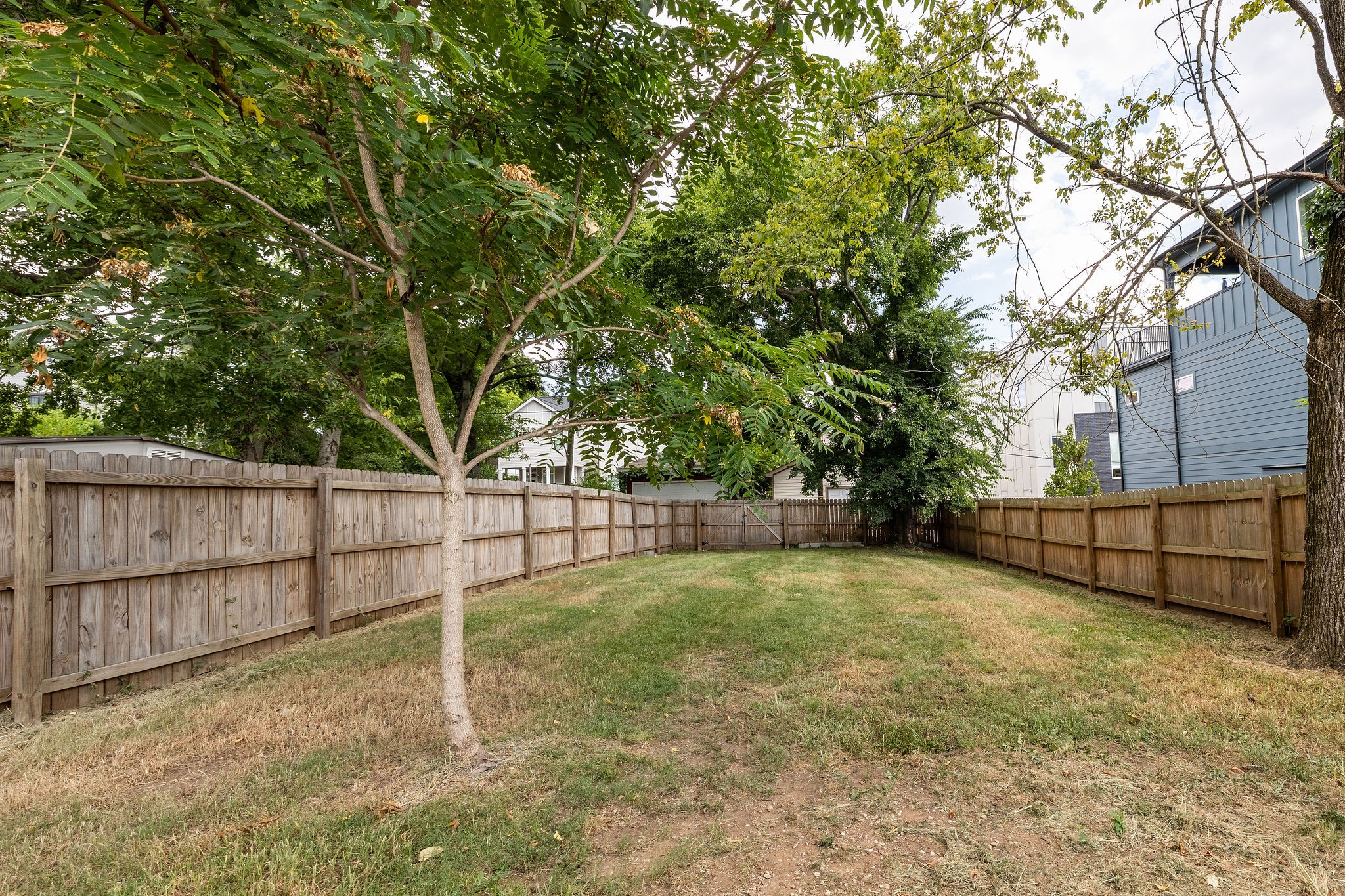 1303 Pennock Ave